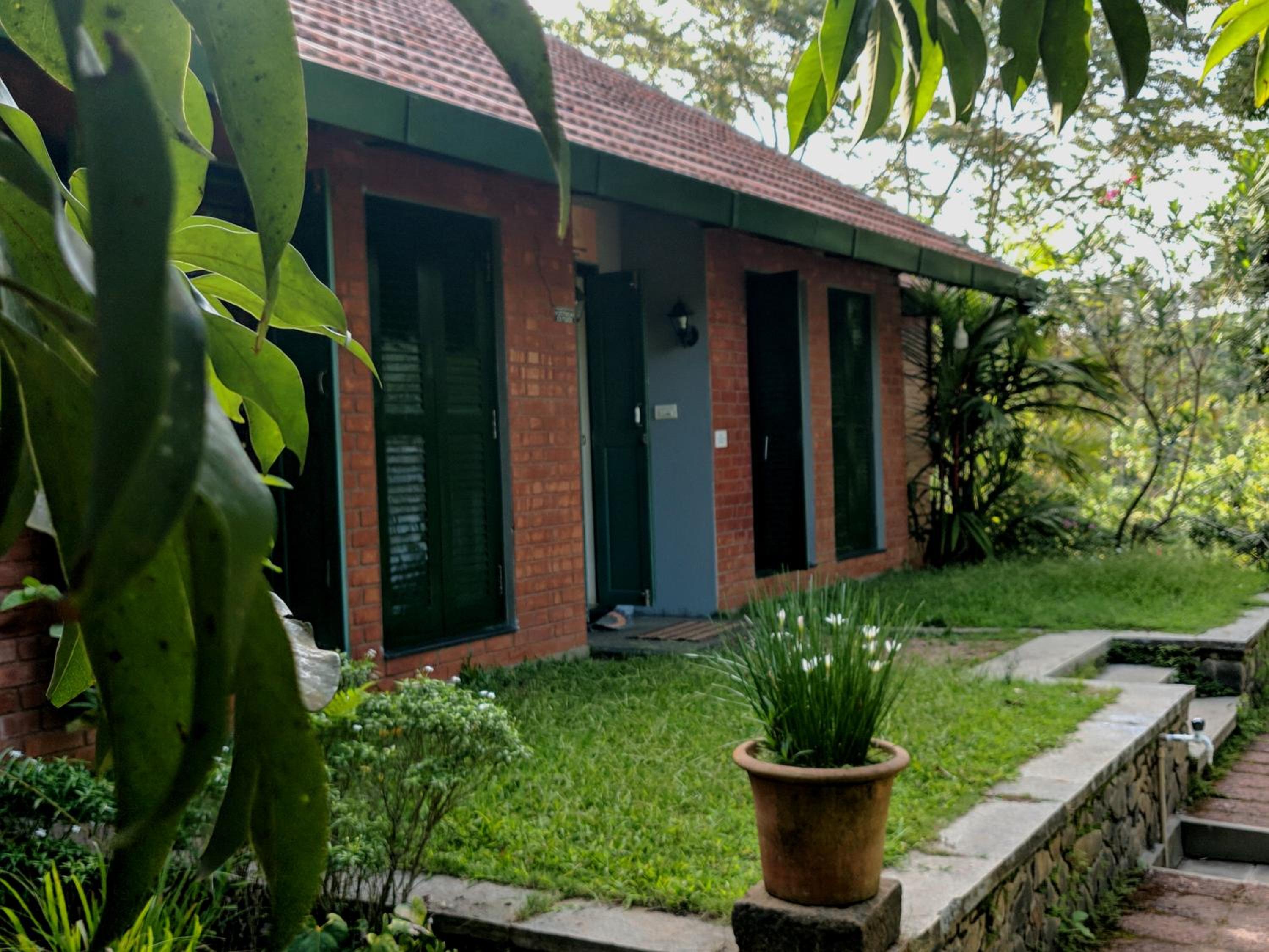 ADRI CHEMBRA view 3