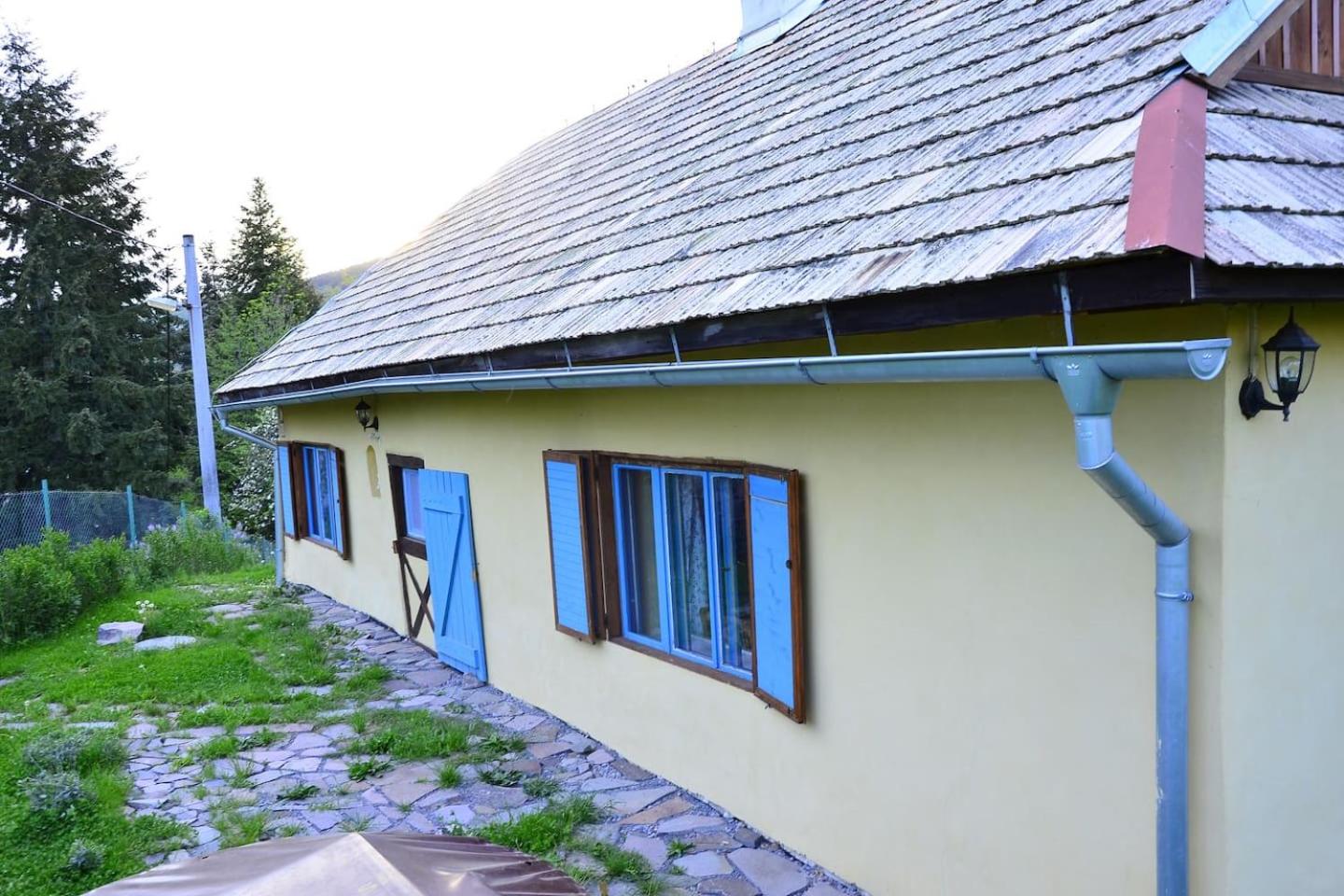 Nebo nad Štiavnicou - čarovná chalupa so záhradou view 5