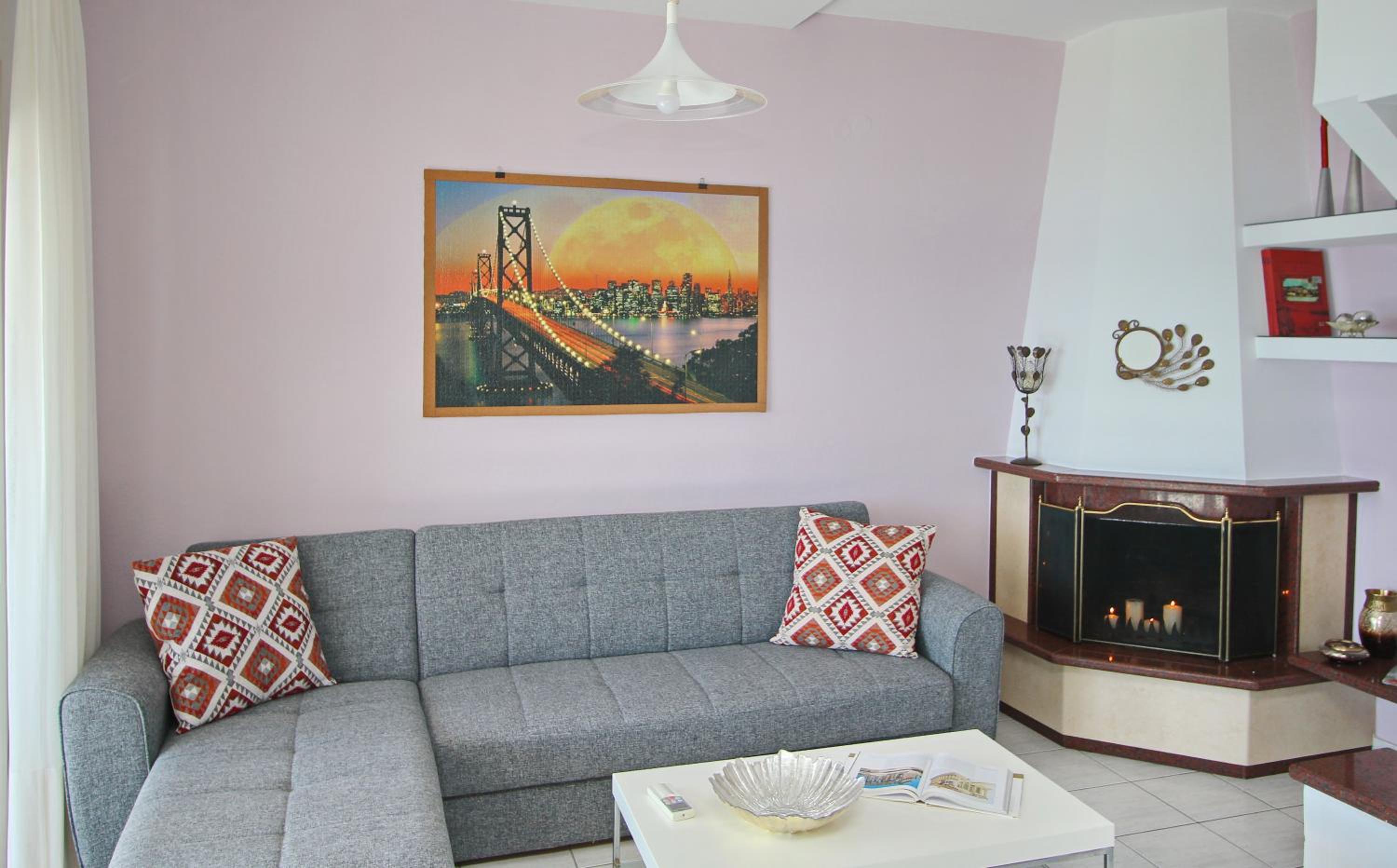 Coral Suite view 5