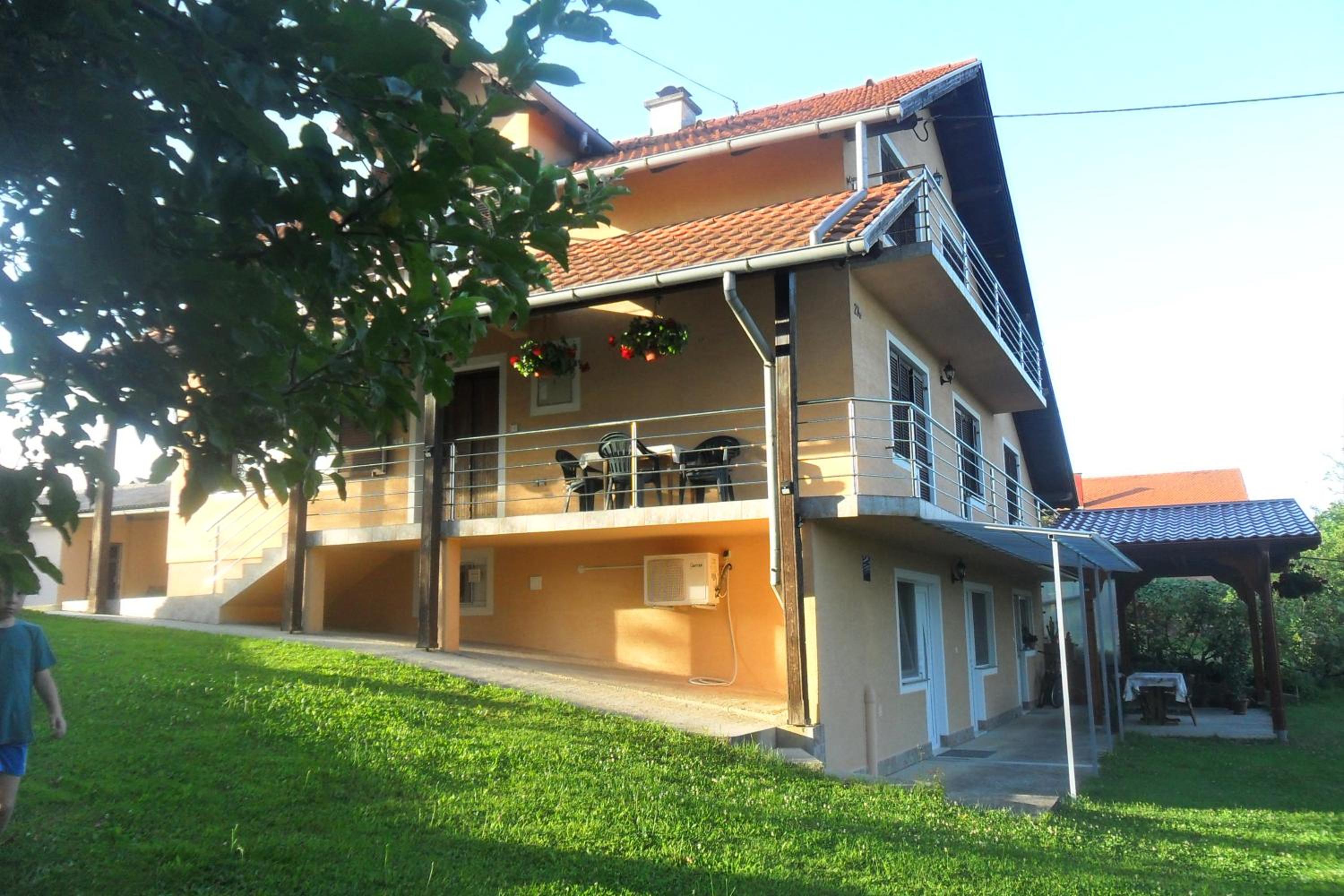 Studio apartman Trdina view 4