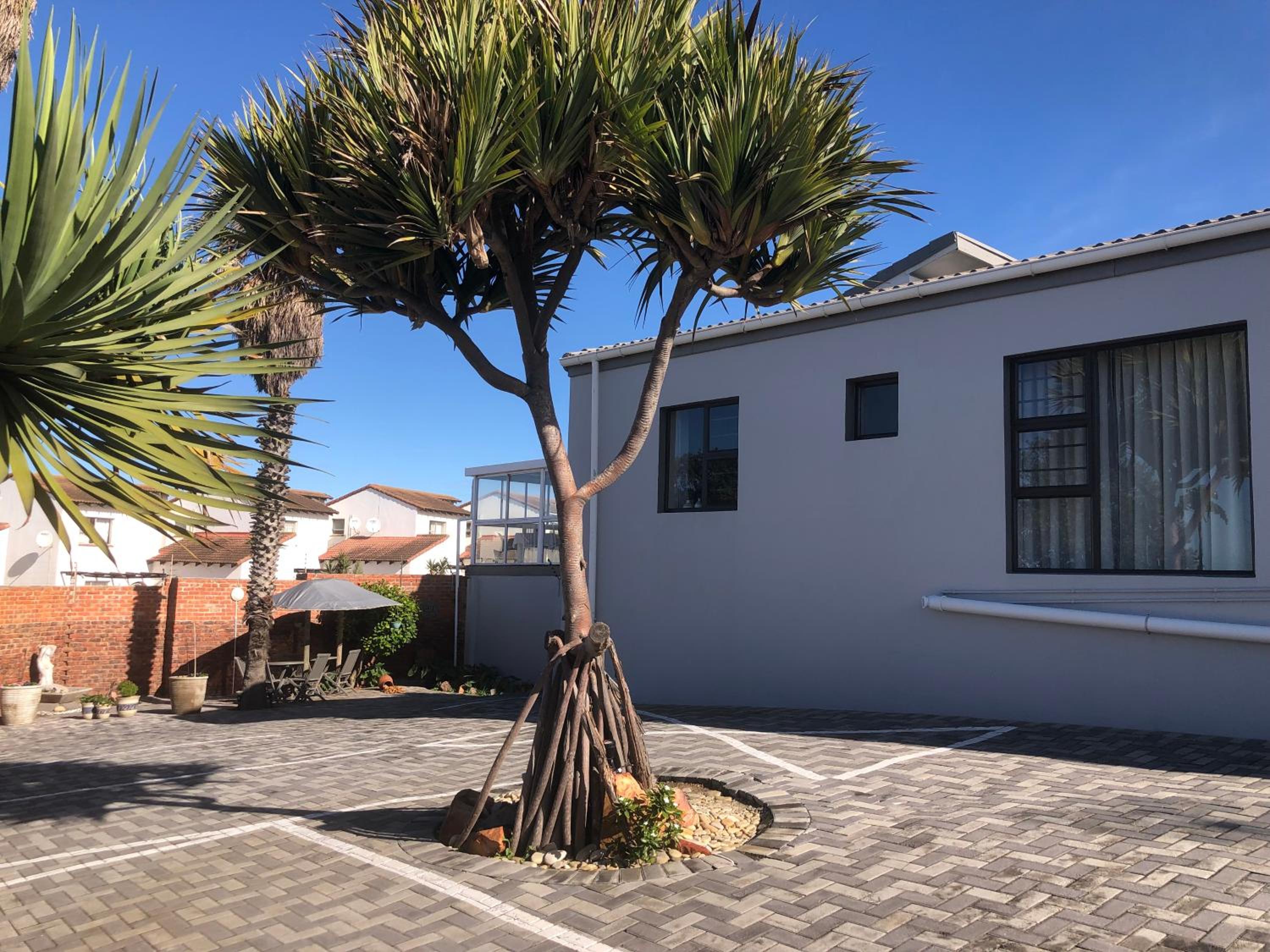 Port Elizabeth Vacations - Le Blue Guesthouse - Property Image 5