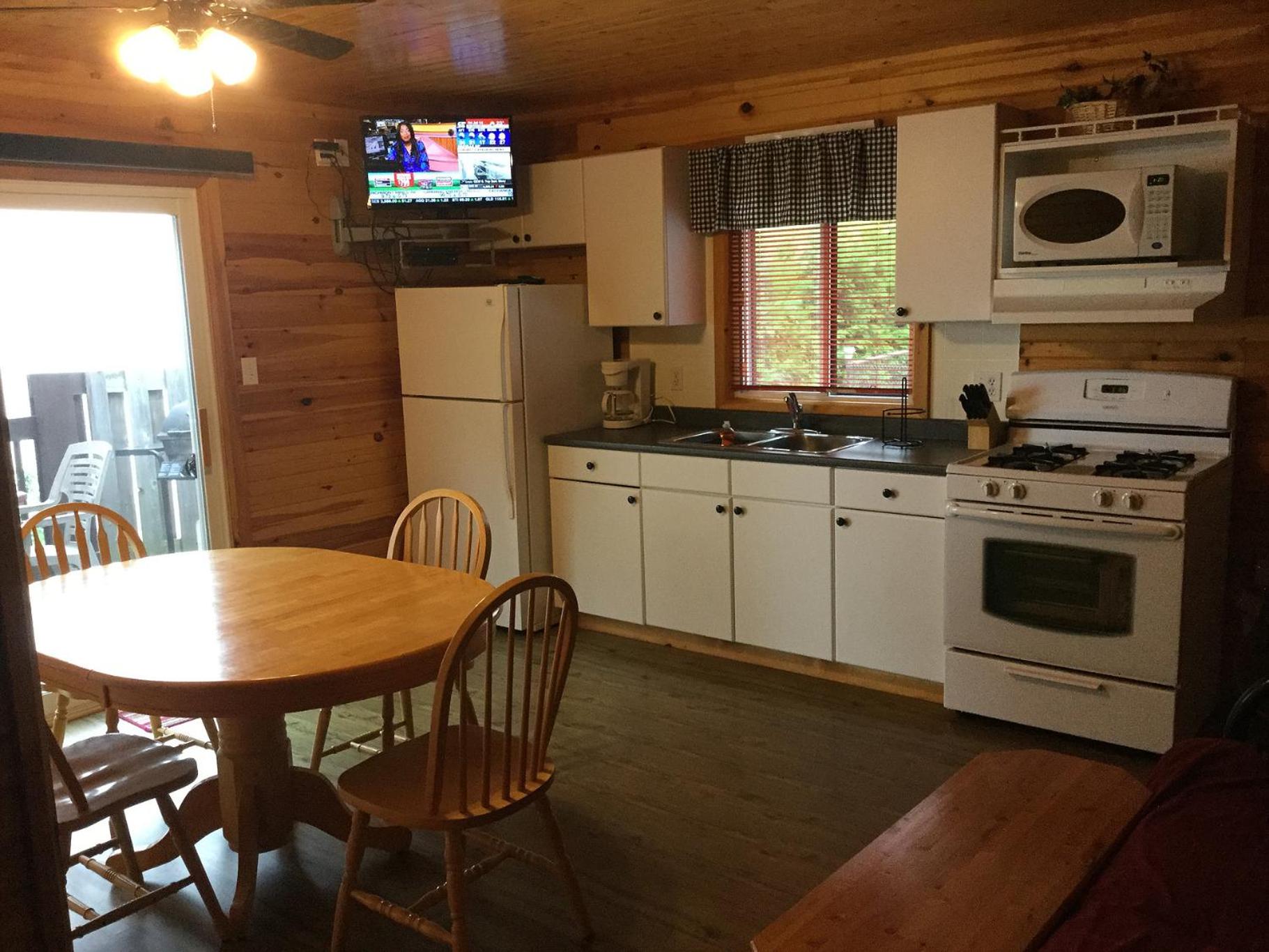 Sandy Shore Cottages Luxury Resort on Rice Lake