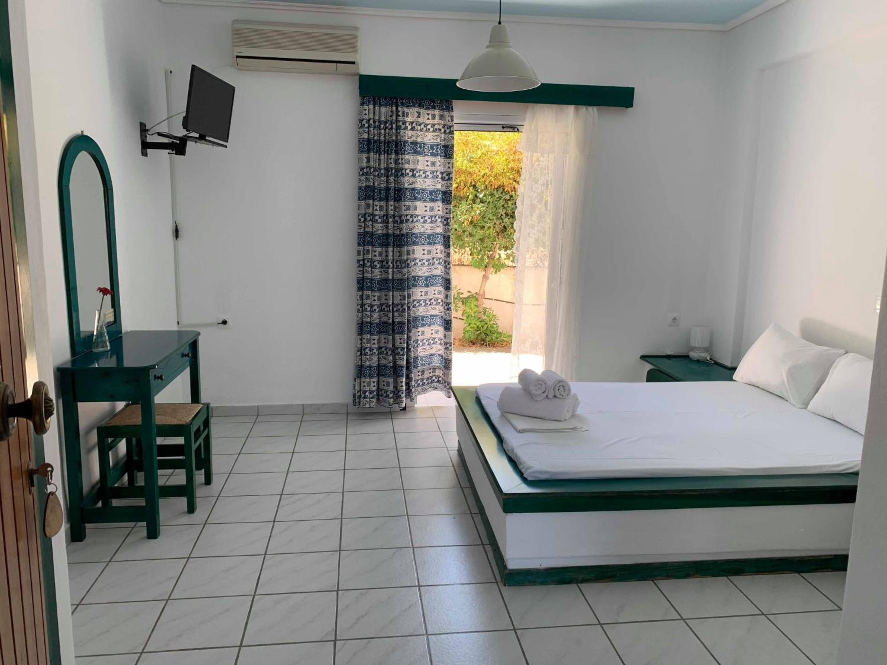Angistri's panorama apartments