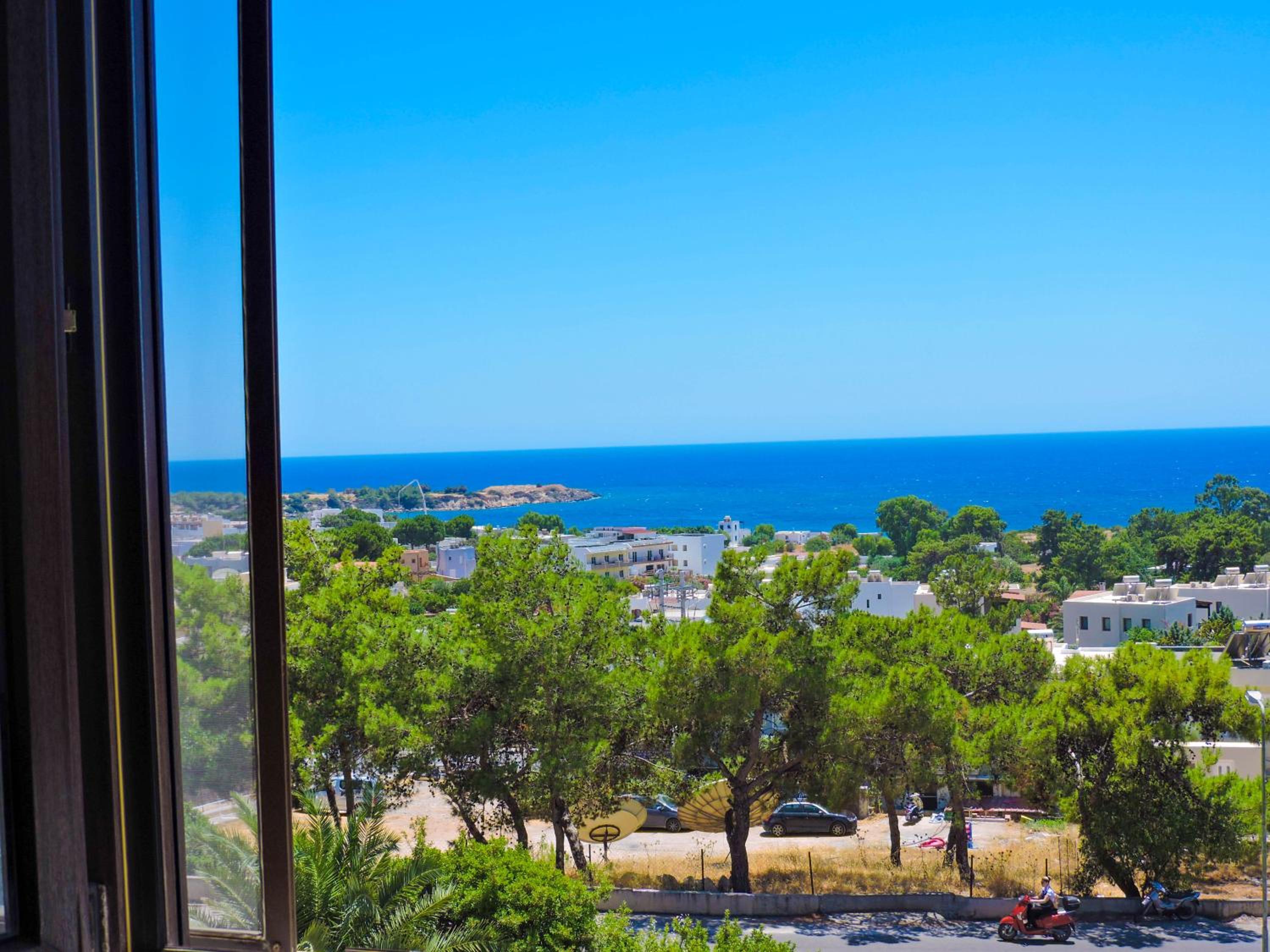 Hotel Blue Vision Luxury House - Image 1