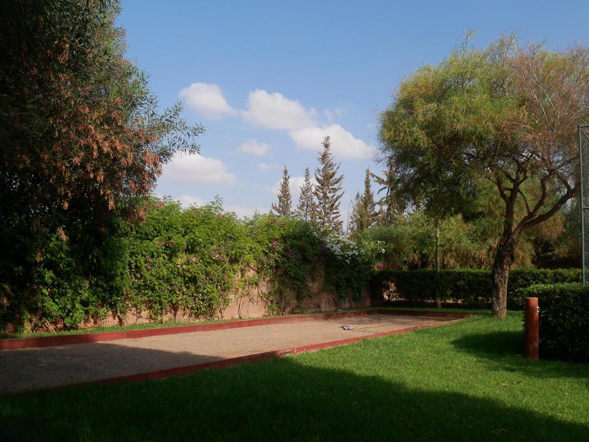 Dar Layyina