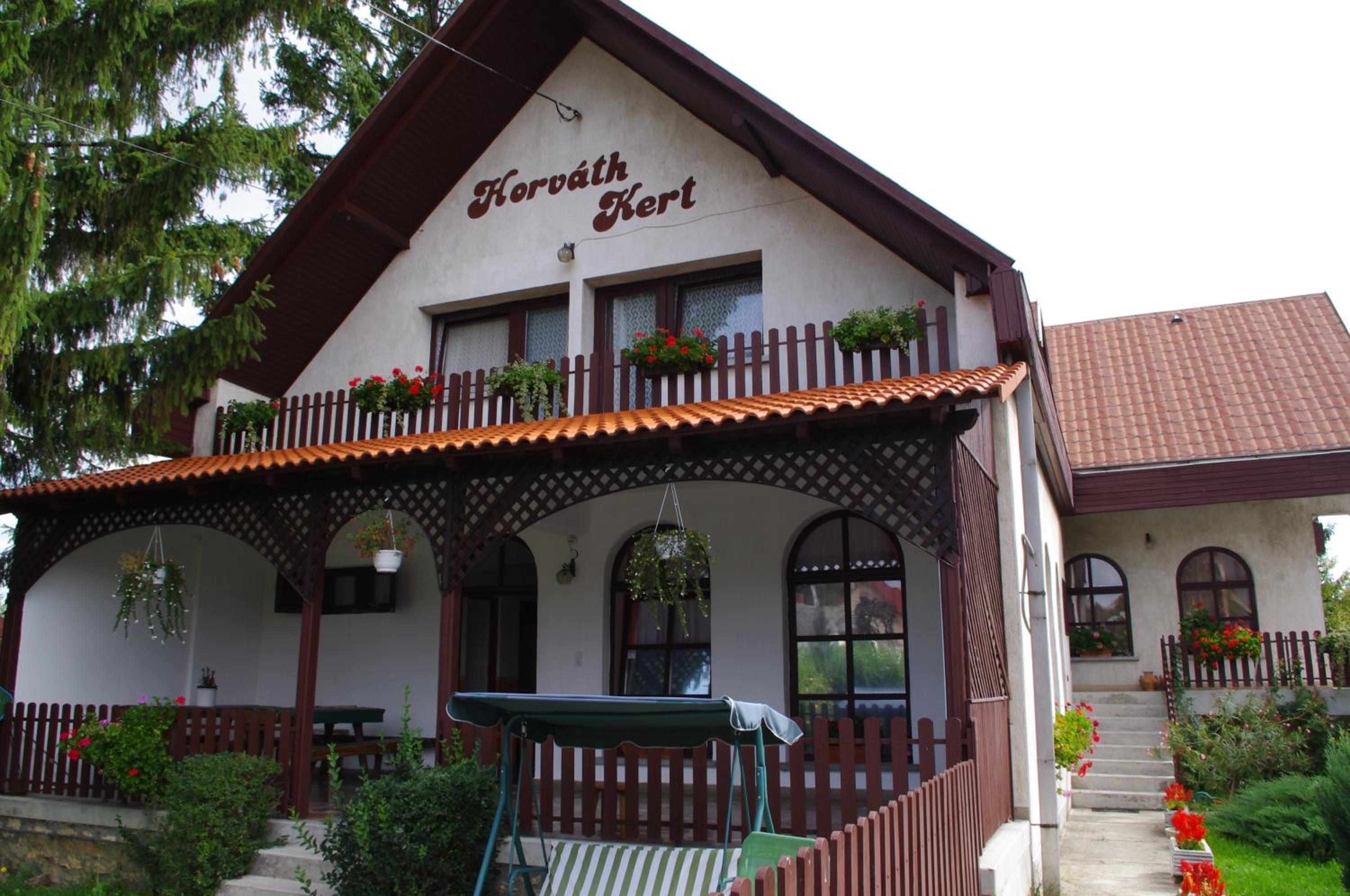Horváth Kert Vendégház view 2