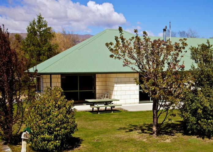 Hedditch Hideaway