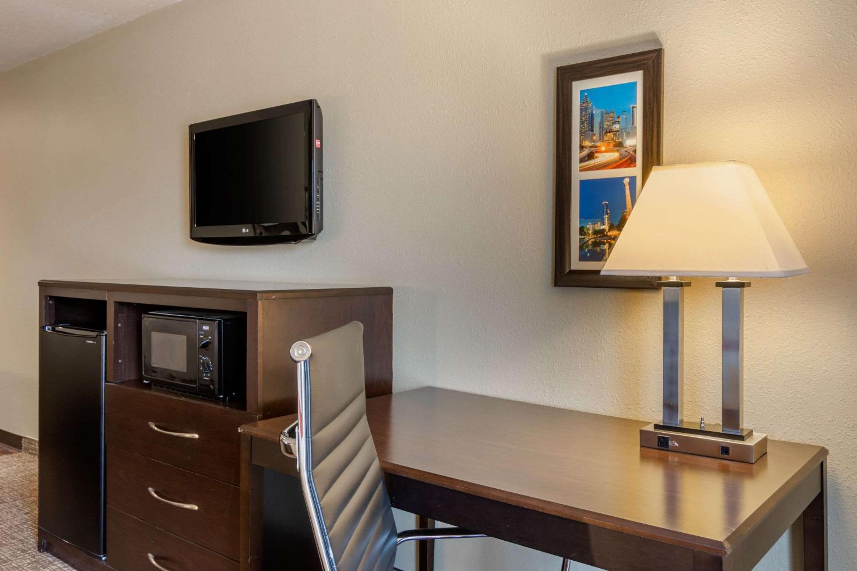 Perry Vacations - Comfort Inn Suites Perry National Fairgrounds Area - Property Image 30