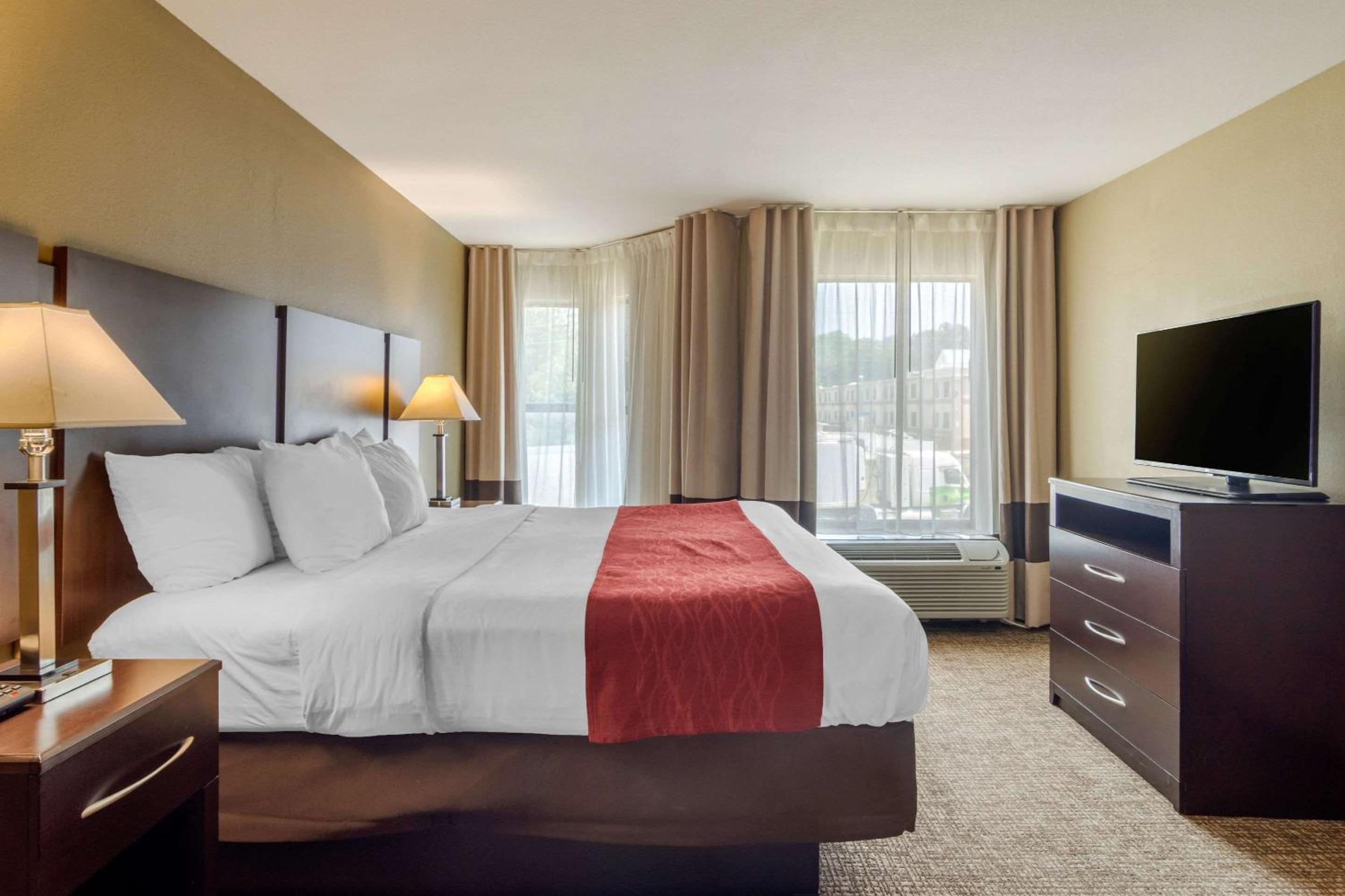 Perry Vacations - Comfort Inn Suites Perry National Fairgrounds Area - Property Image 37