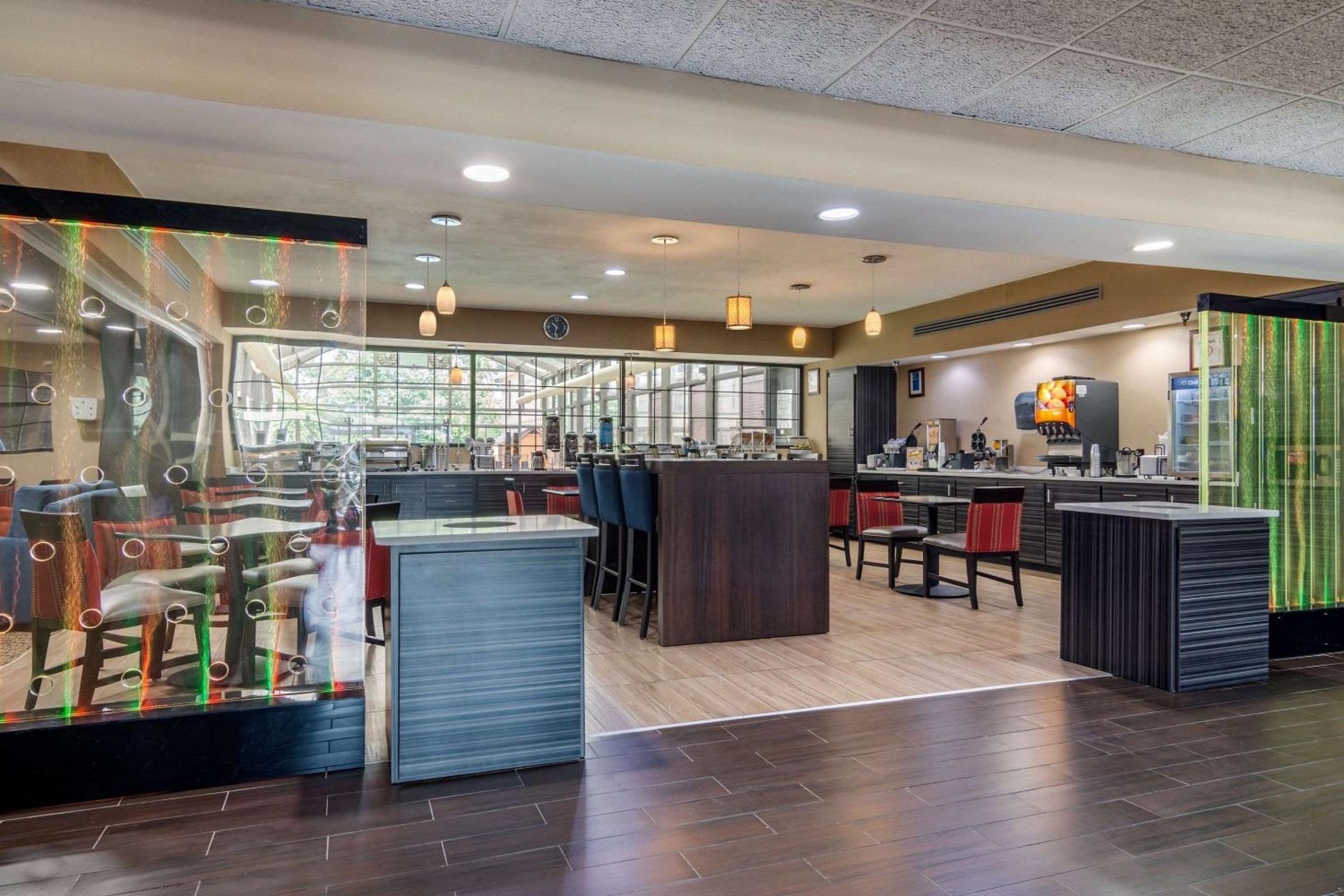 Perry Vacations - Comfort Inn Suites Perry National Fairgrounds Area - Property Image 18