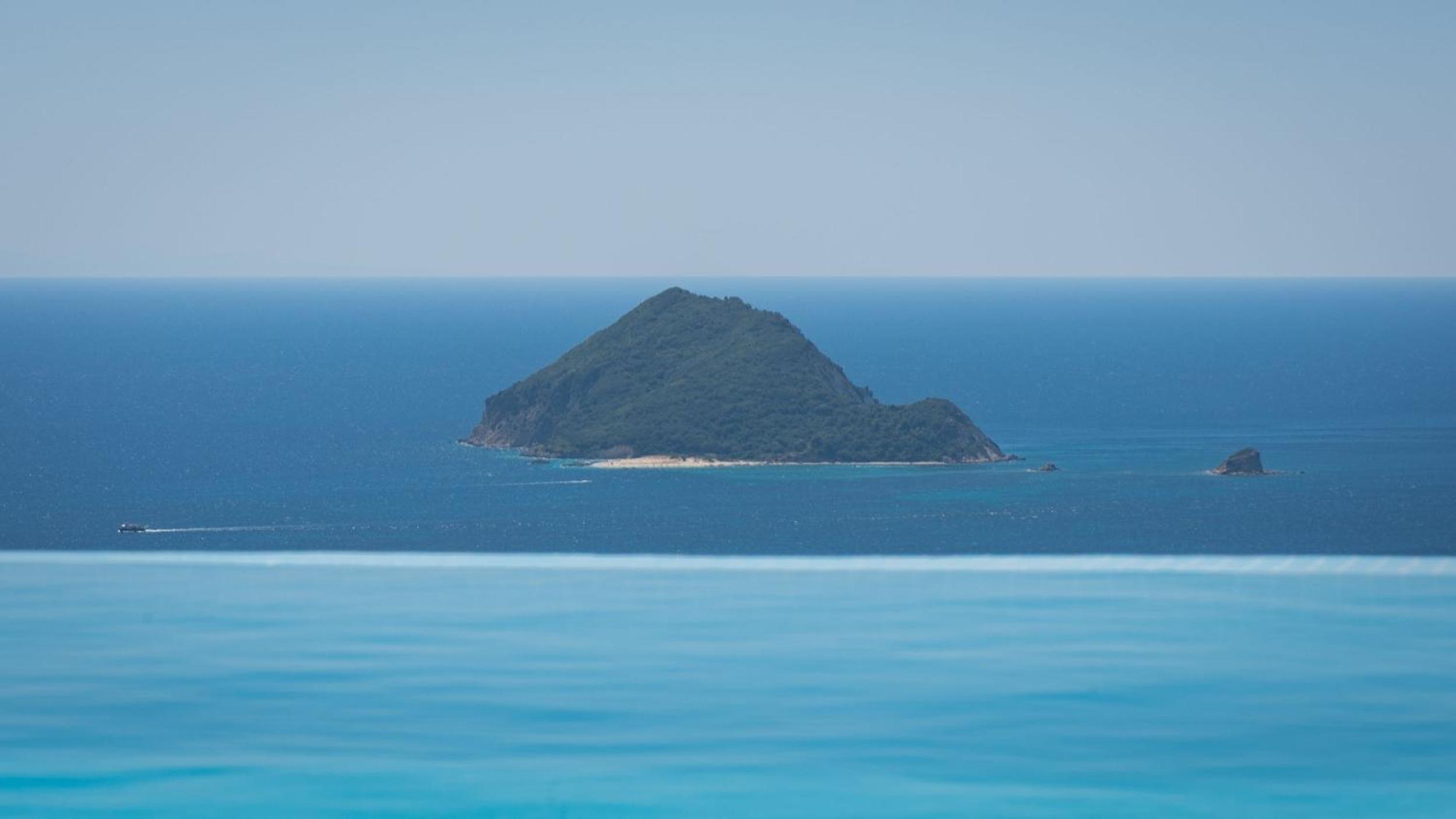 Zinos Luxury Villa