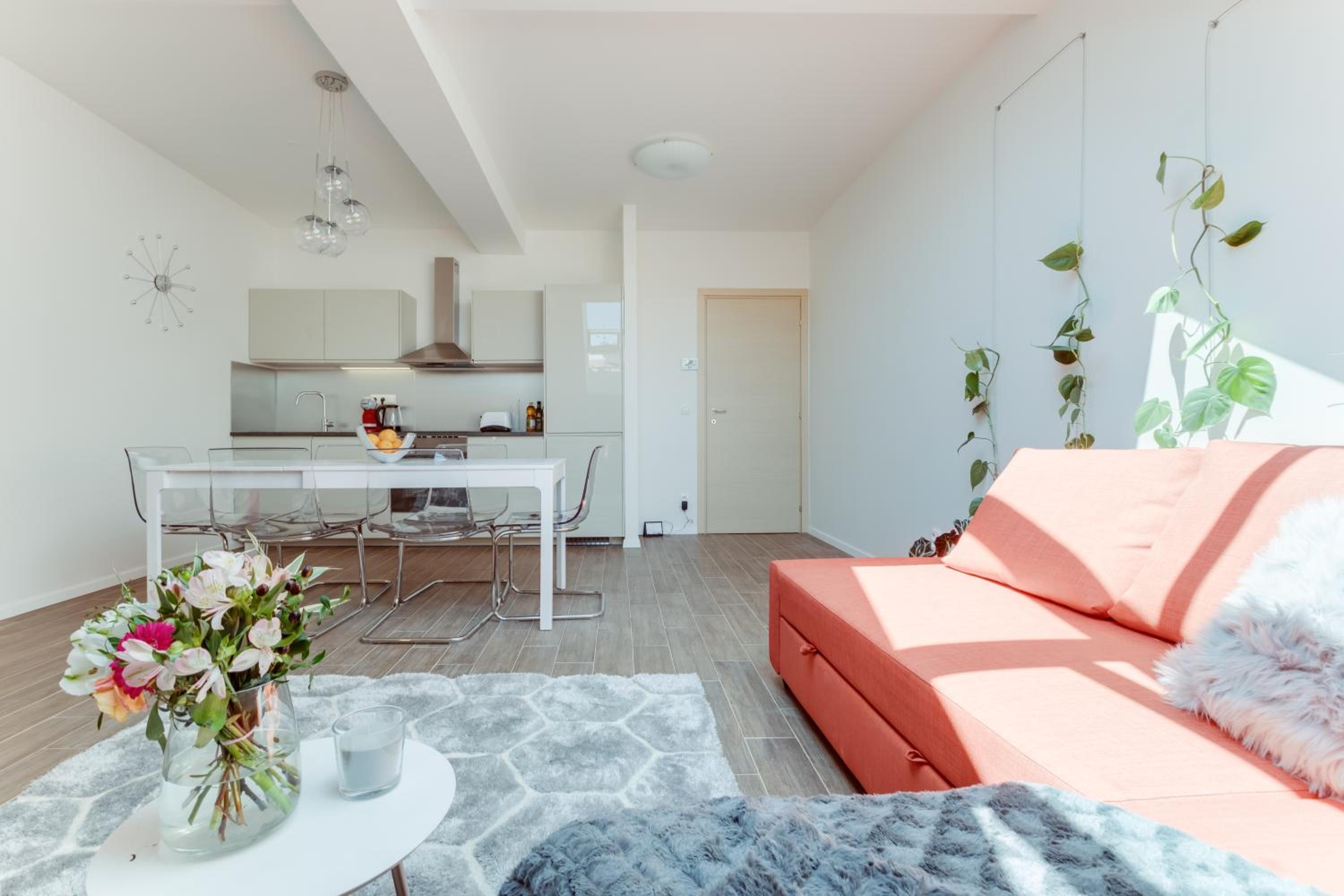 Garden apartment in the center - Leg12