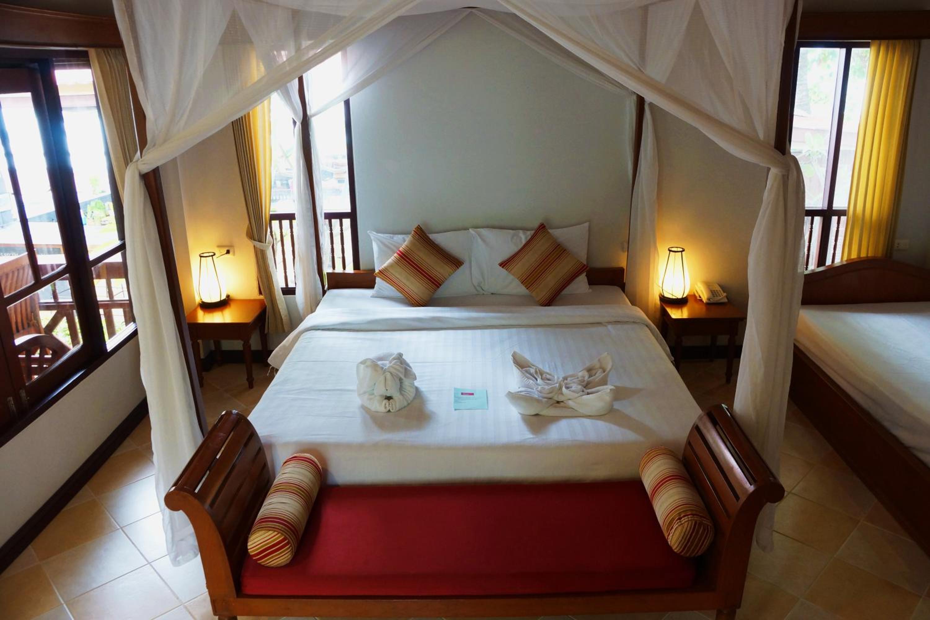 Bhundhari Chaweng Beach Resort Koh Samui - SHA Plus
