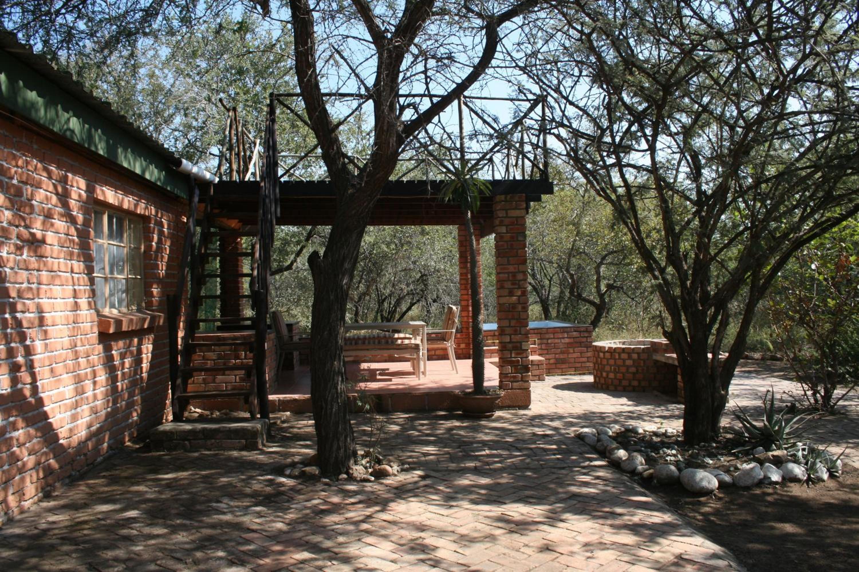 Photo 12