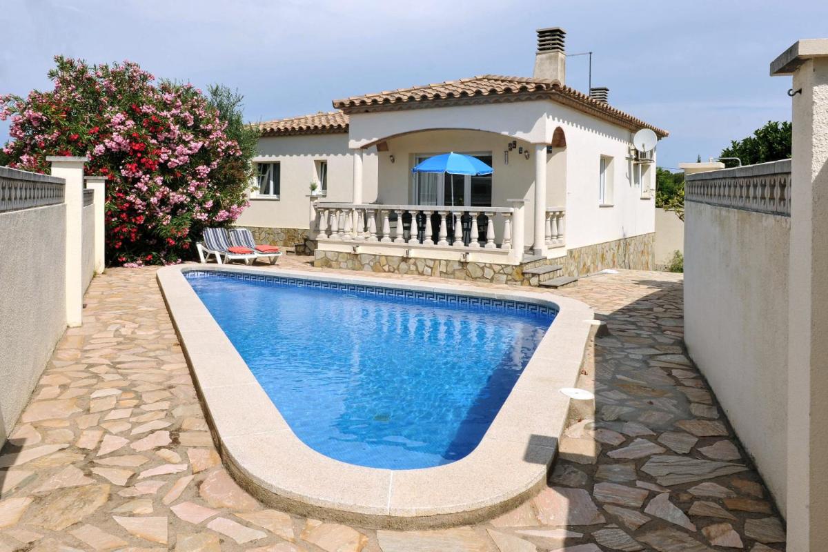 Hotel Guti - Image 1