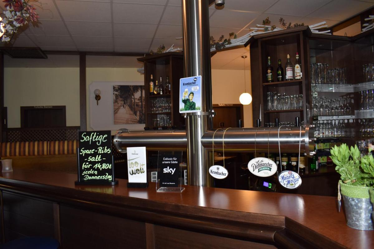 bar