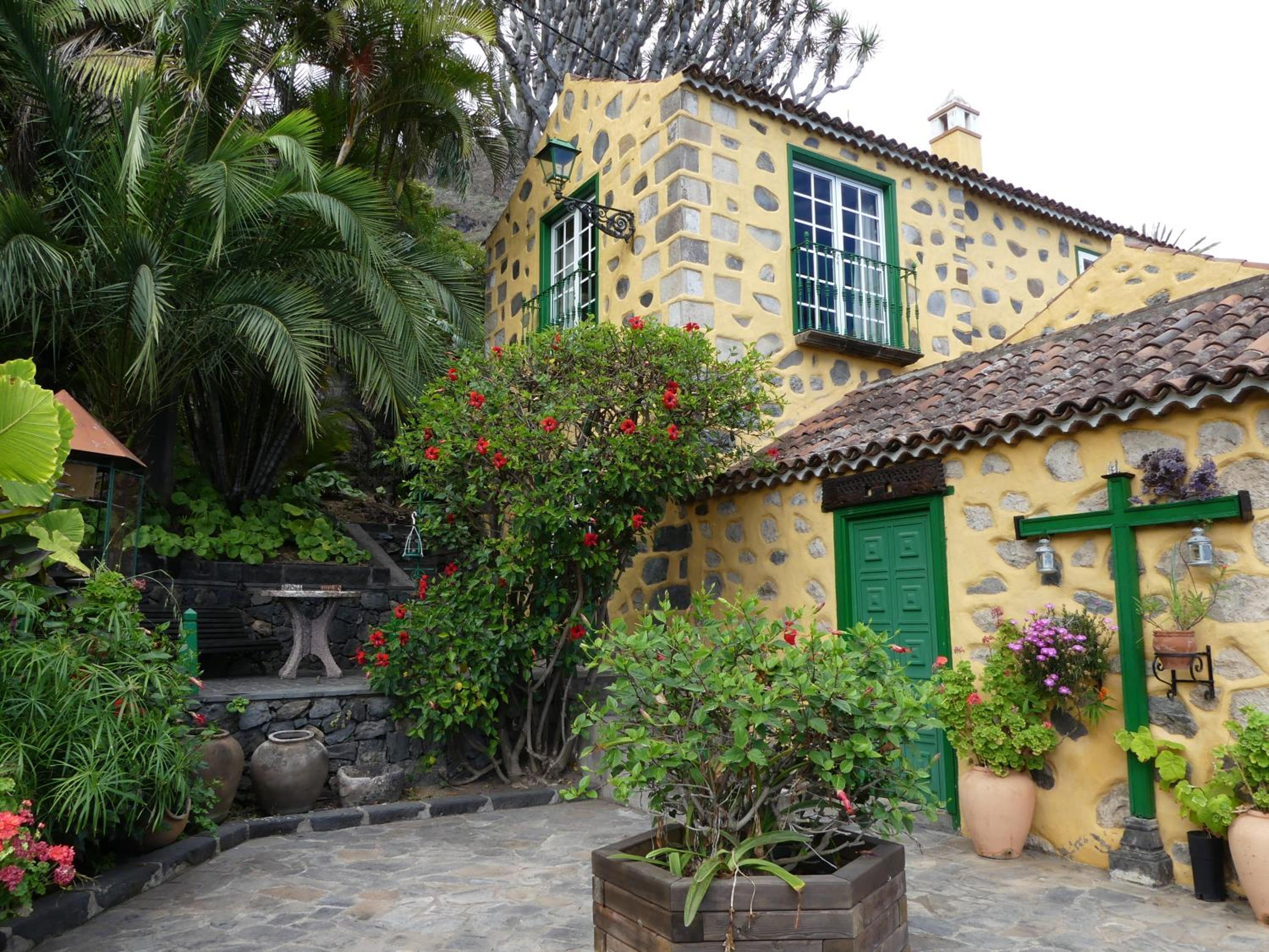 Finca Doña Juana view 3
