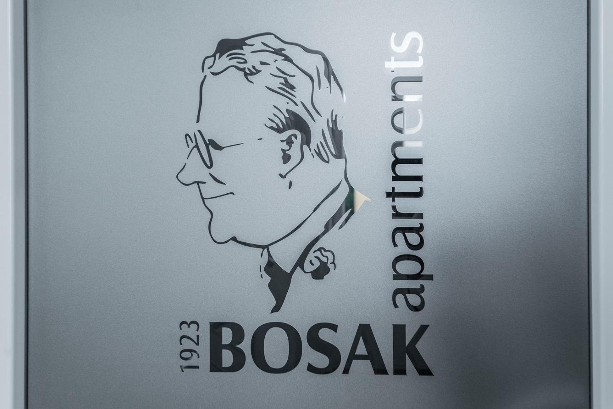 RETRO Apartments Bosak Contactless check-in view 2