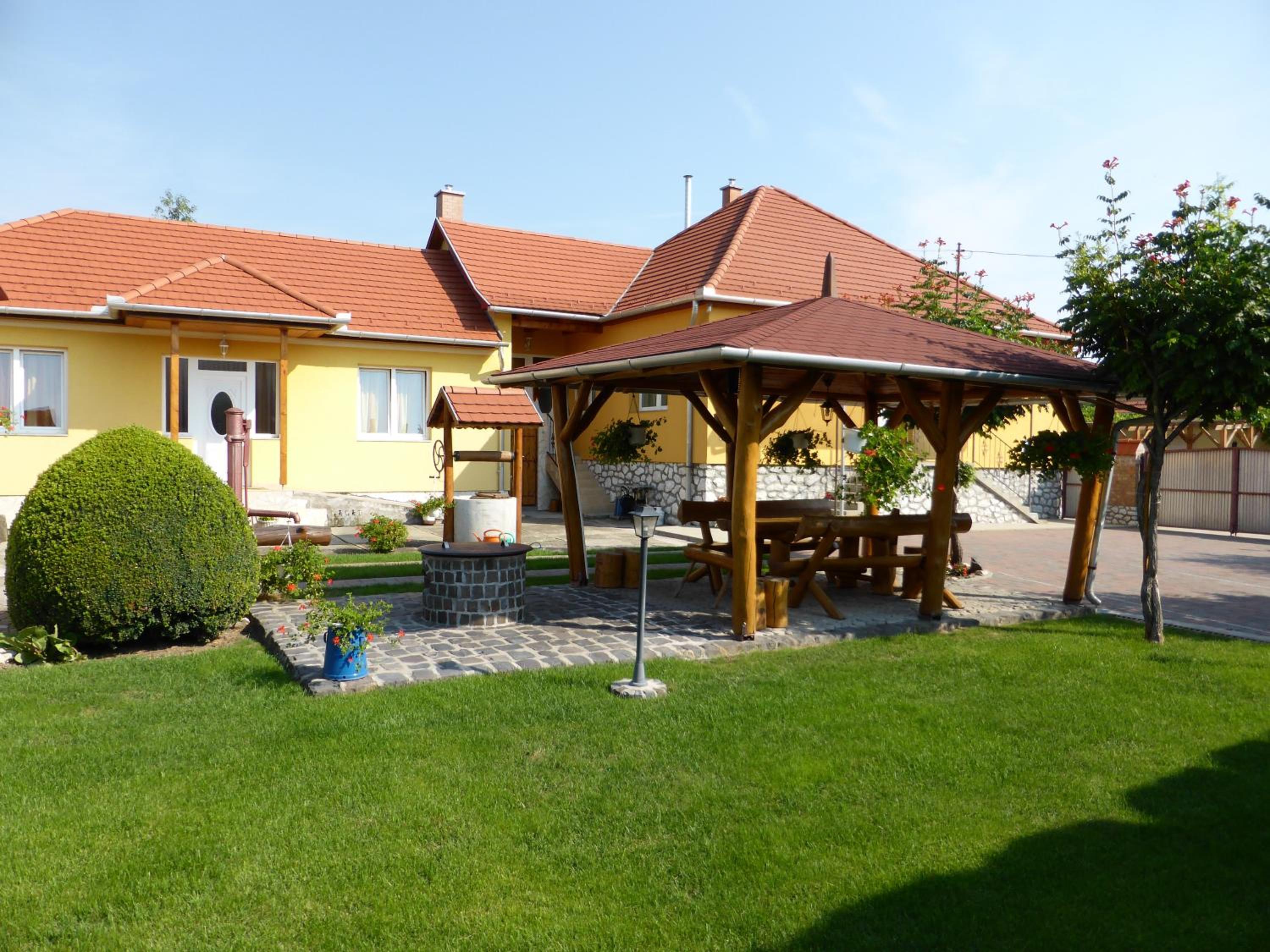 Photo 24