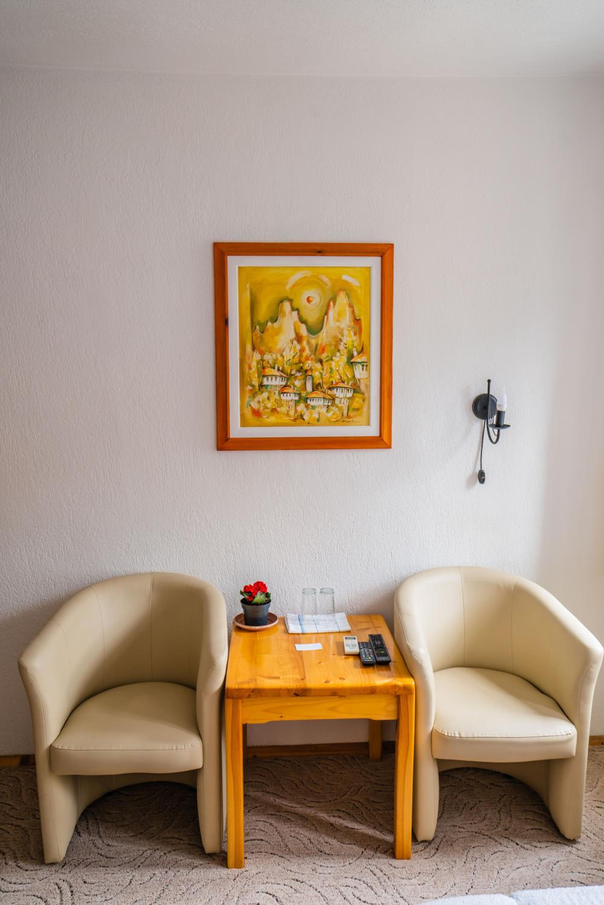 Toni's Guest House