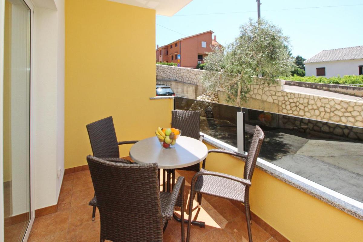 Sunshine Residence Baska view 4
