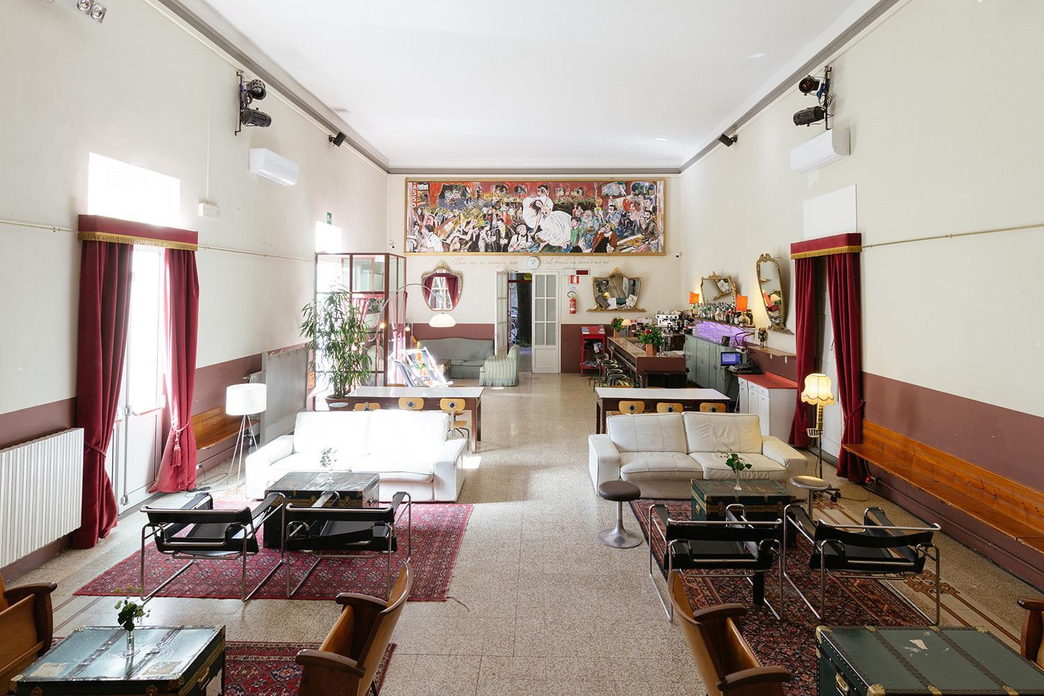 lounge