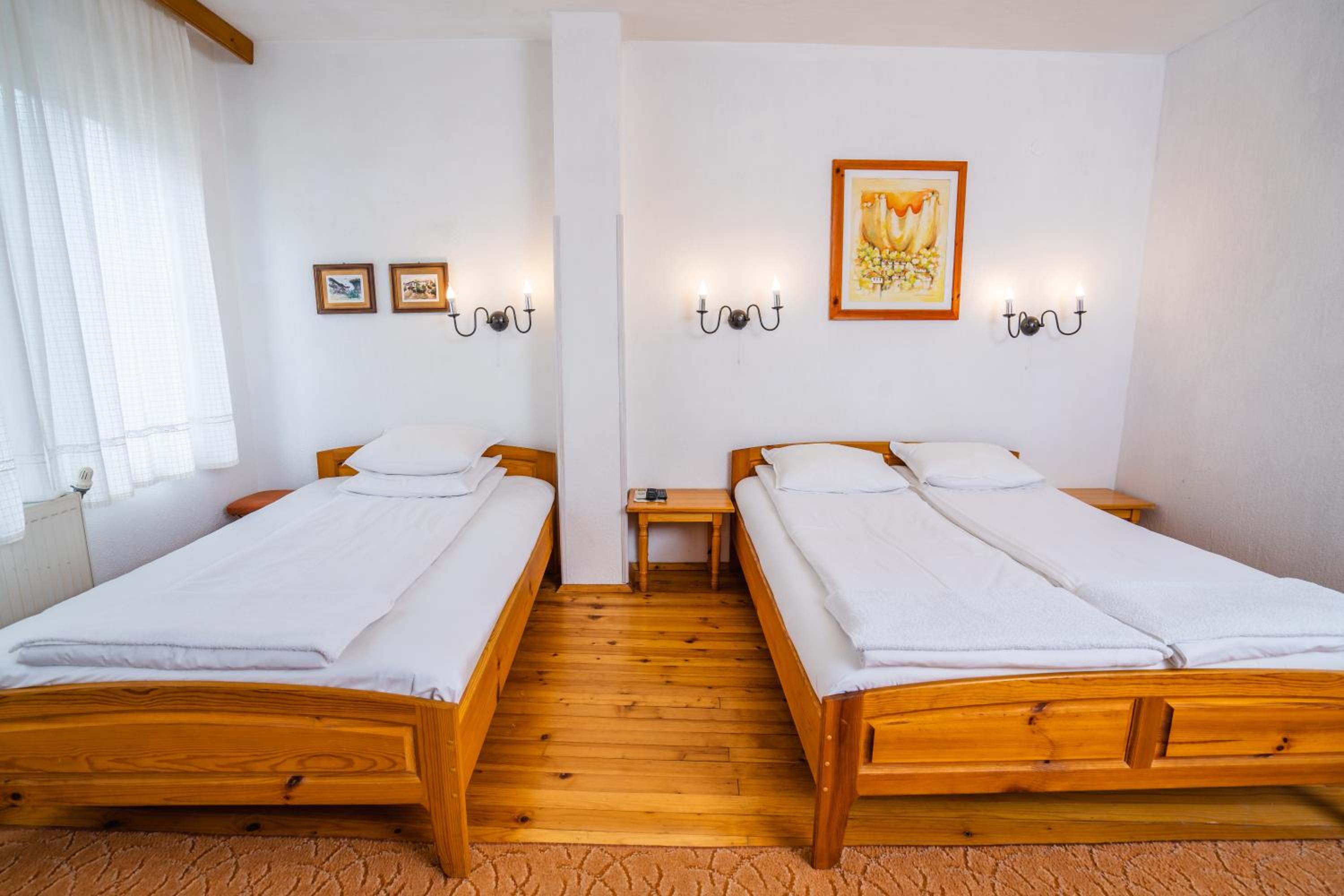 Toni's Guest House