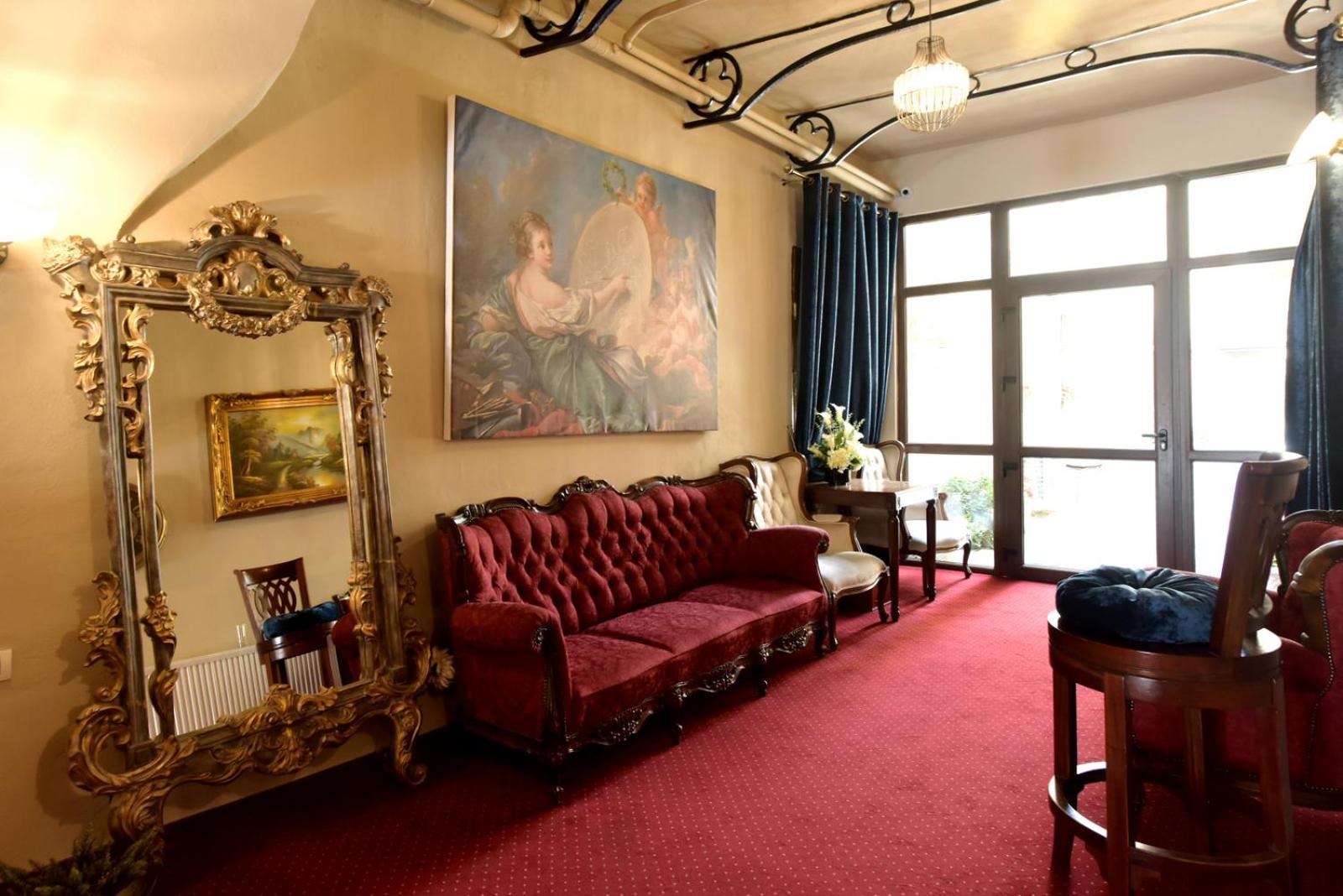 Safrano Palace