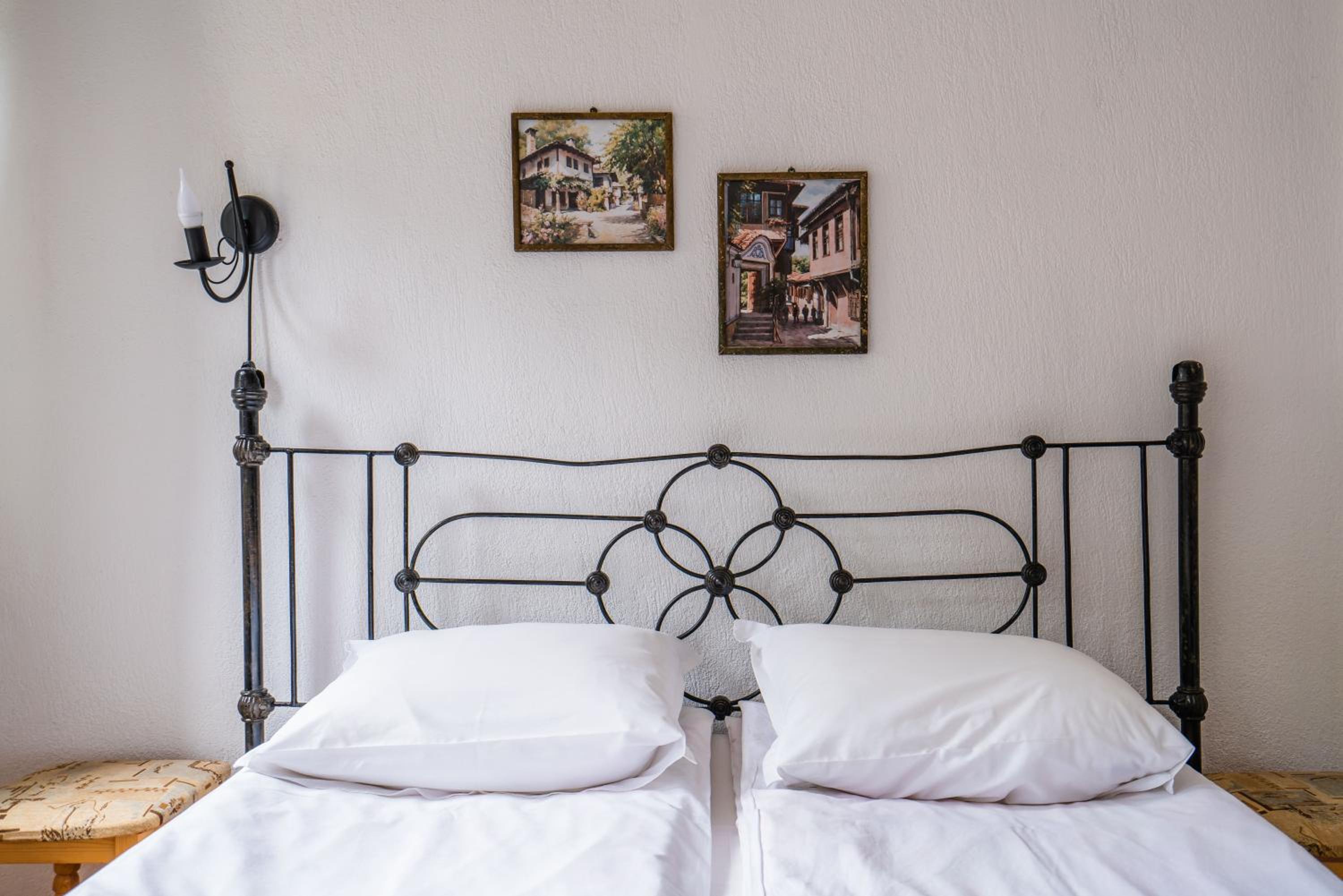 Toni's Guest House