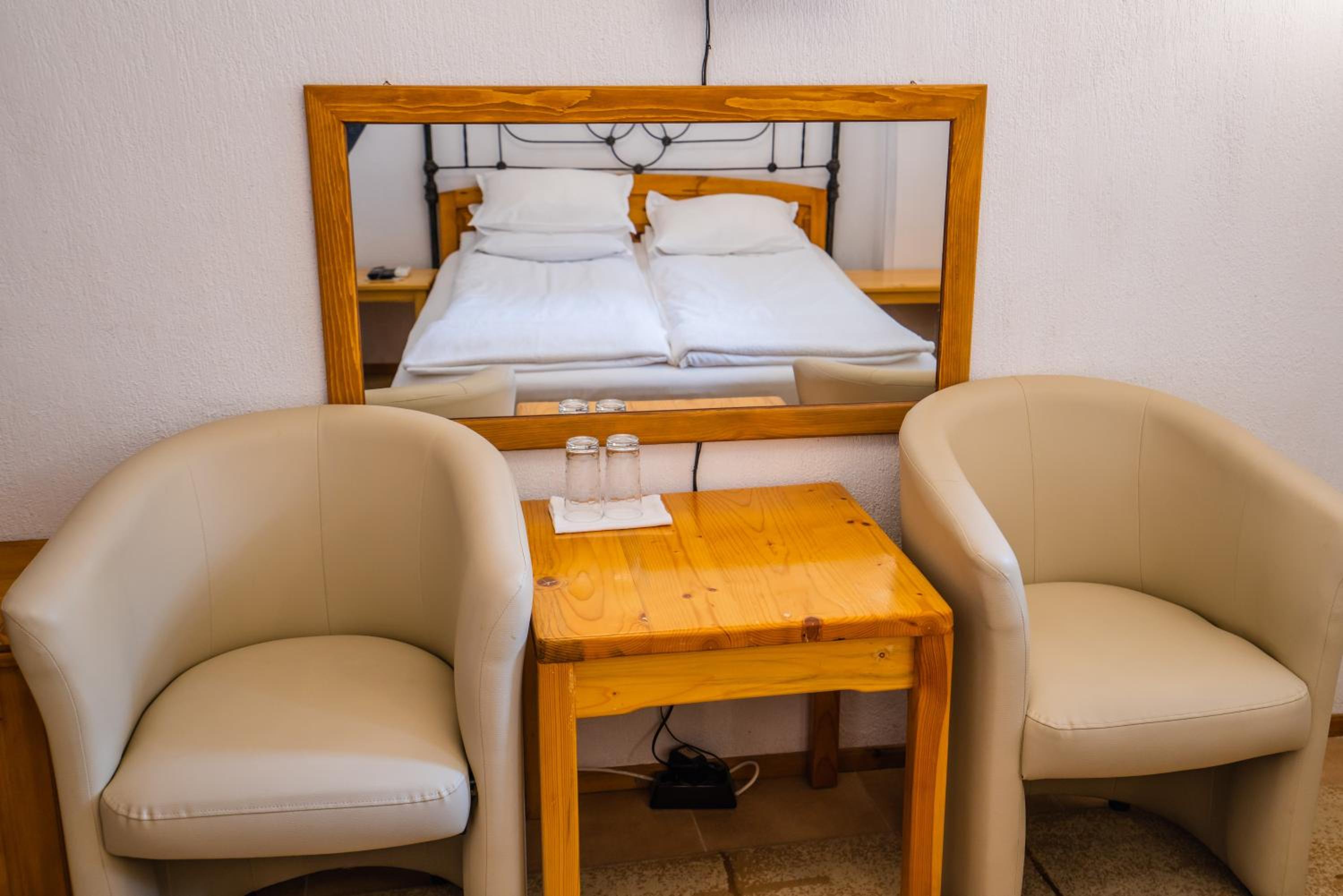 Toni's Guest House