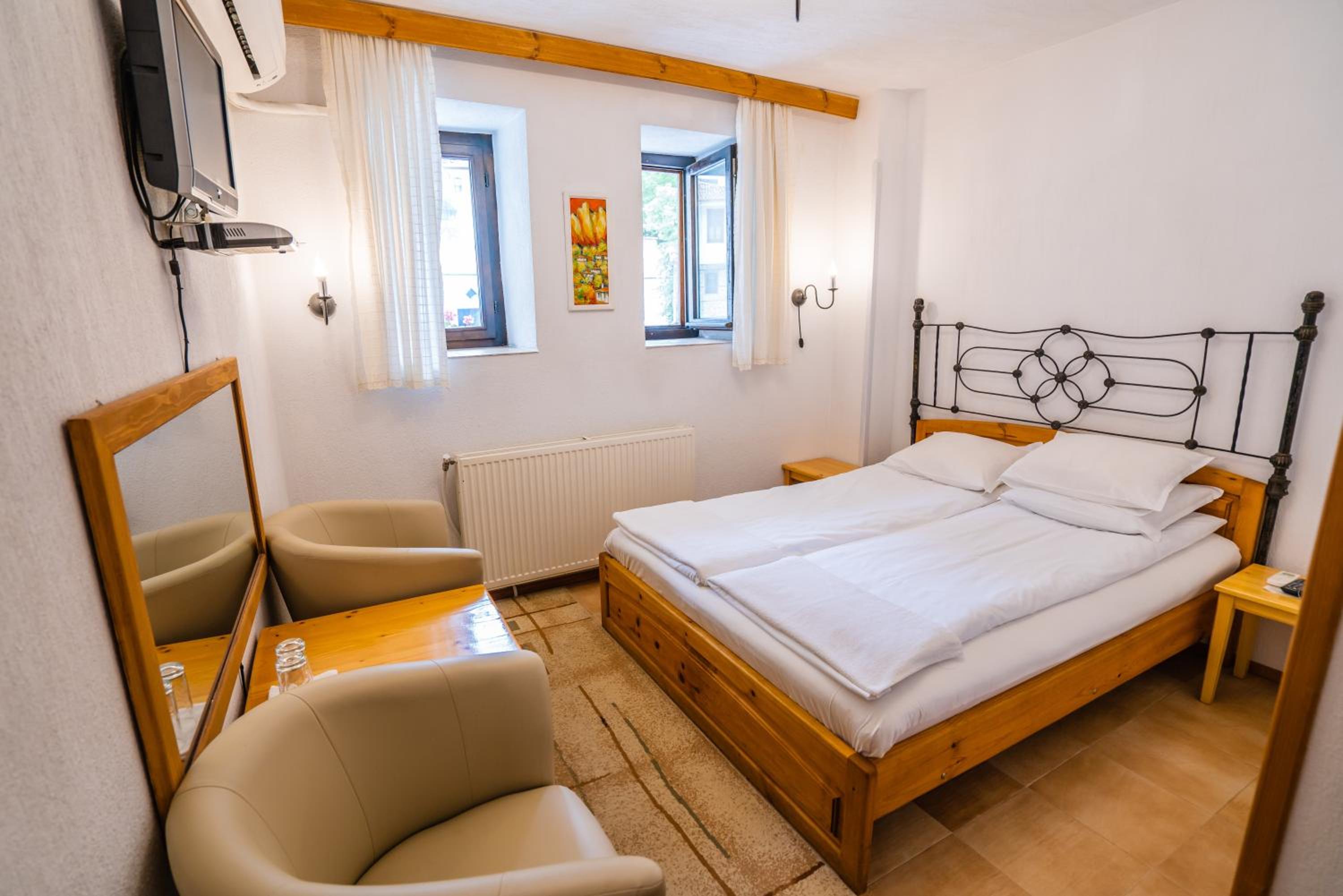Toni's Guest House