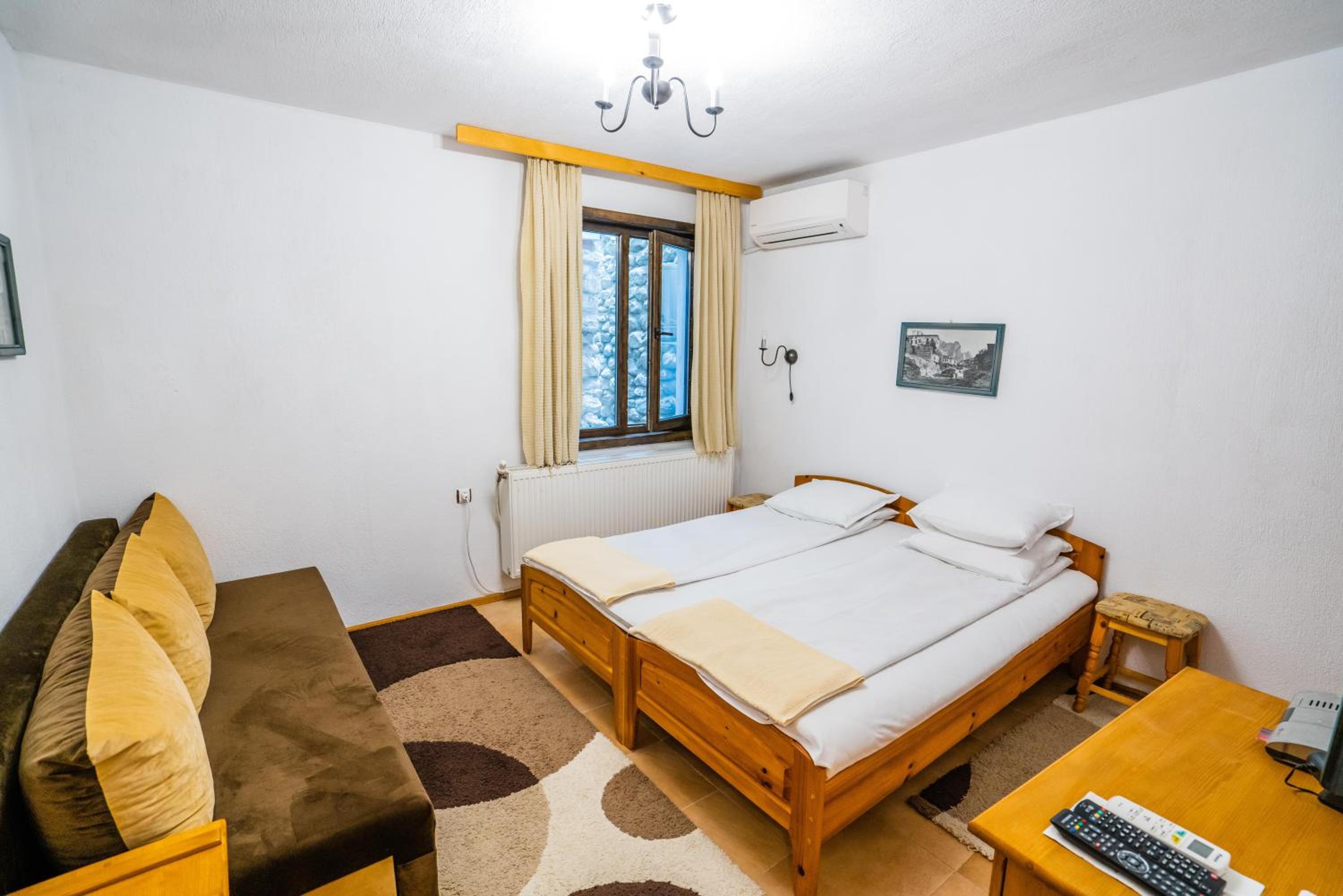 Toni's Guest House
