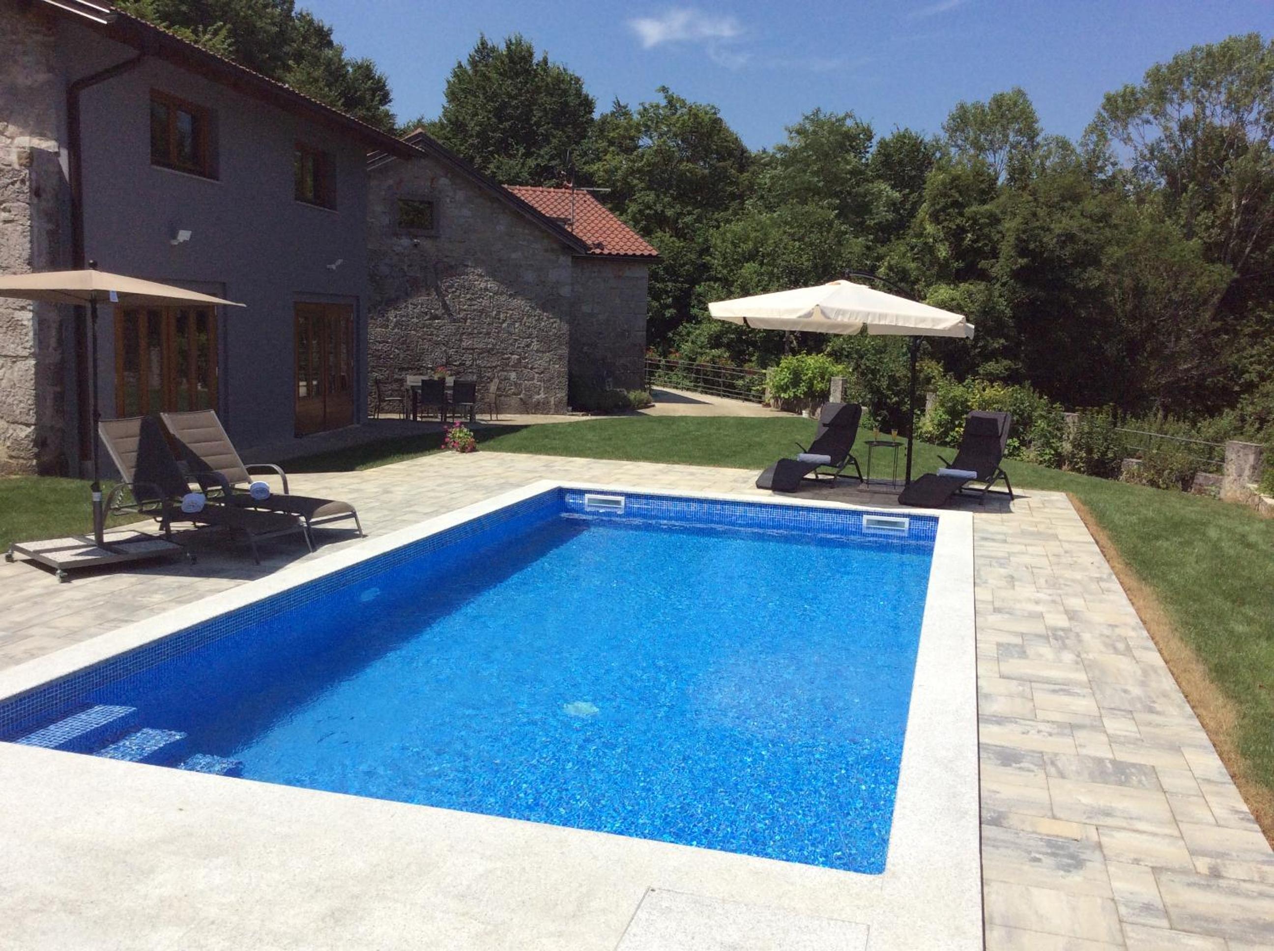 Villa Anton - The Old Dairy view 3