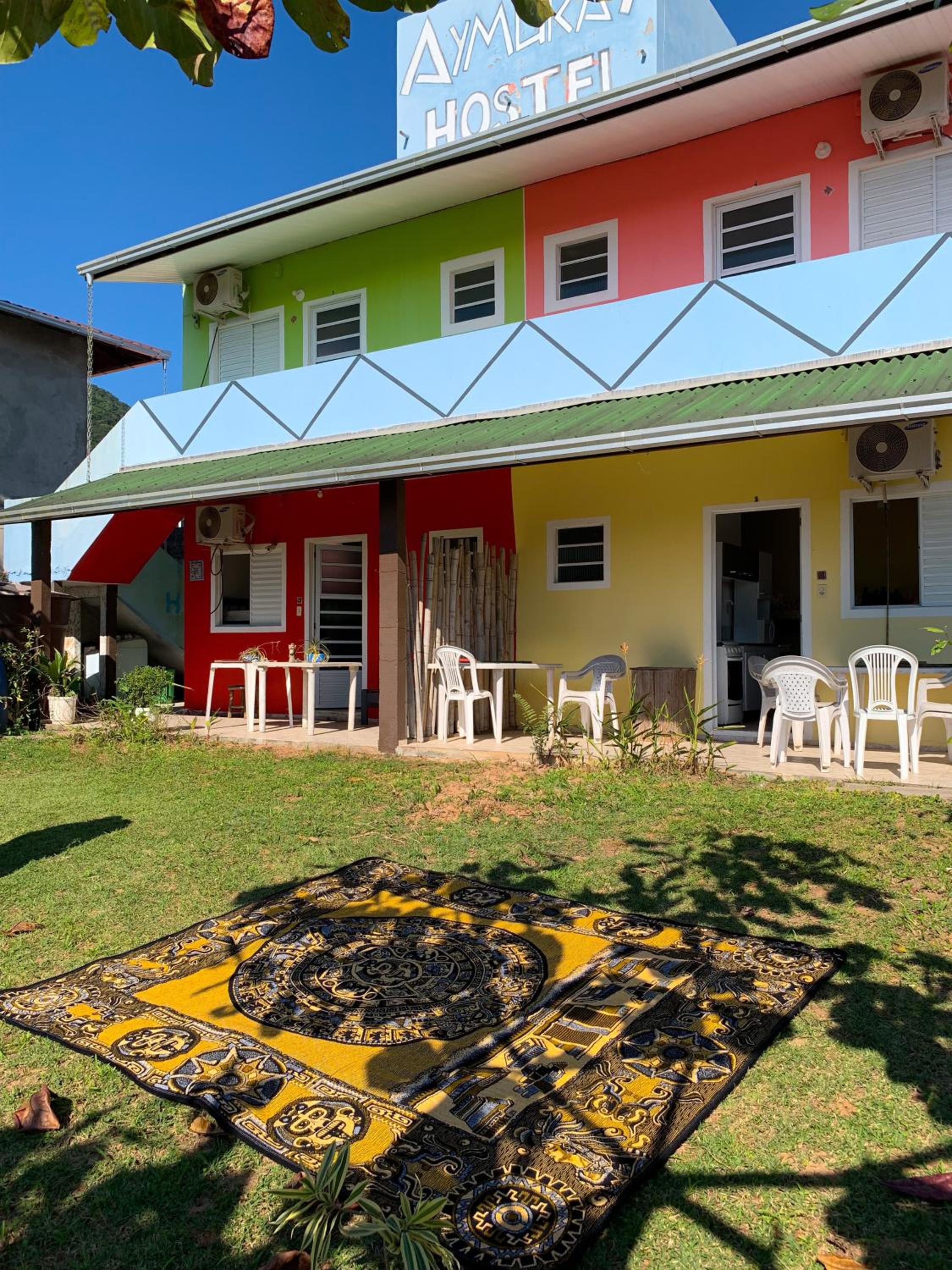 AymuraY Hostel e Pousada