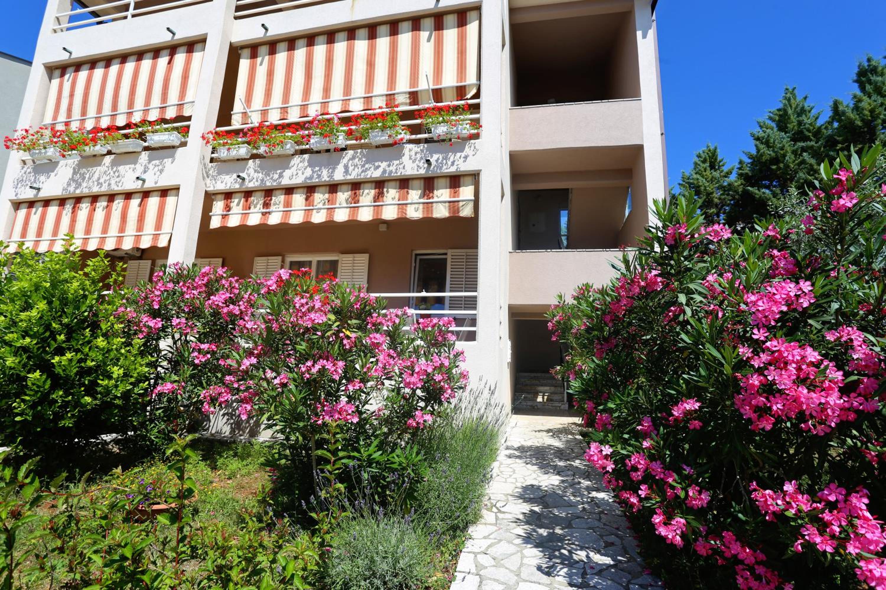 Lemechi Casa Belfior Apartments view 2