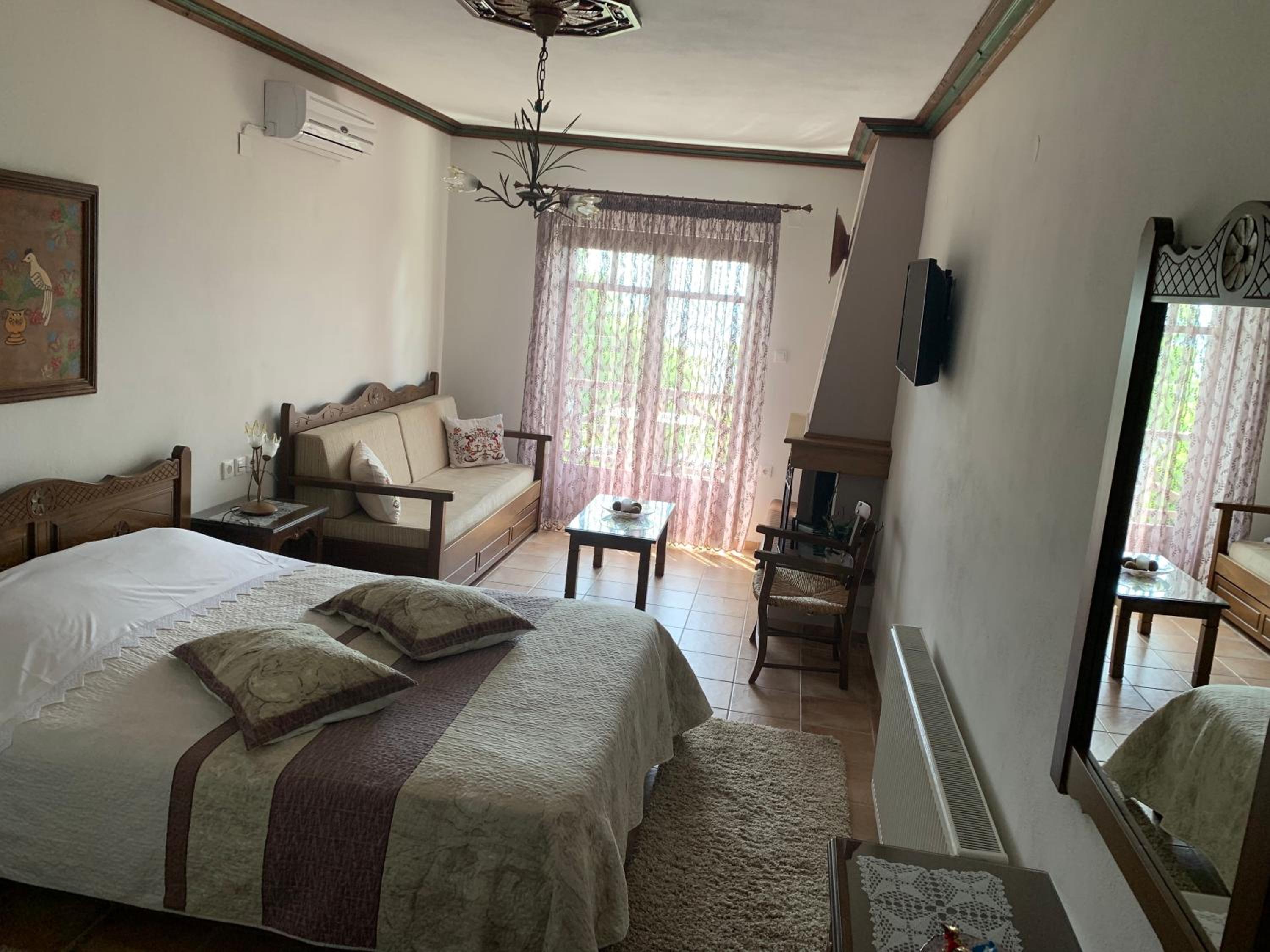 Iliovolo Guesthouse