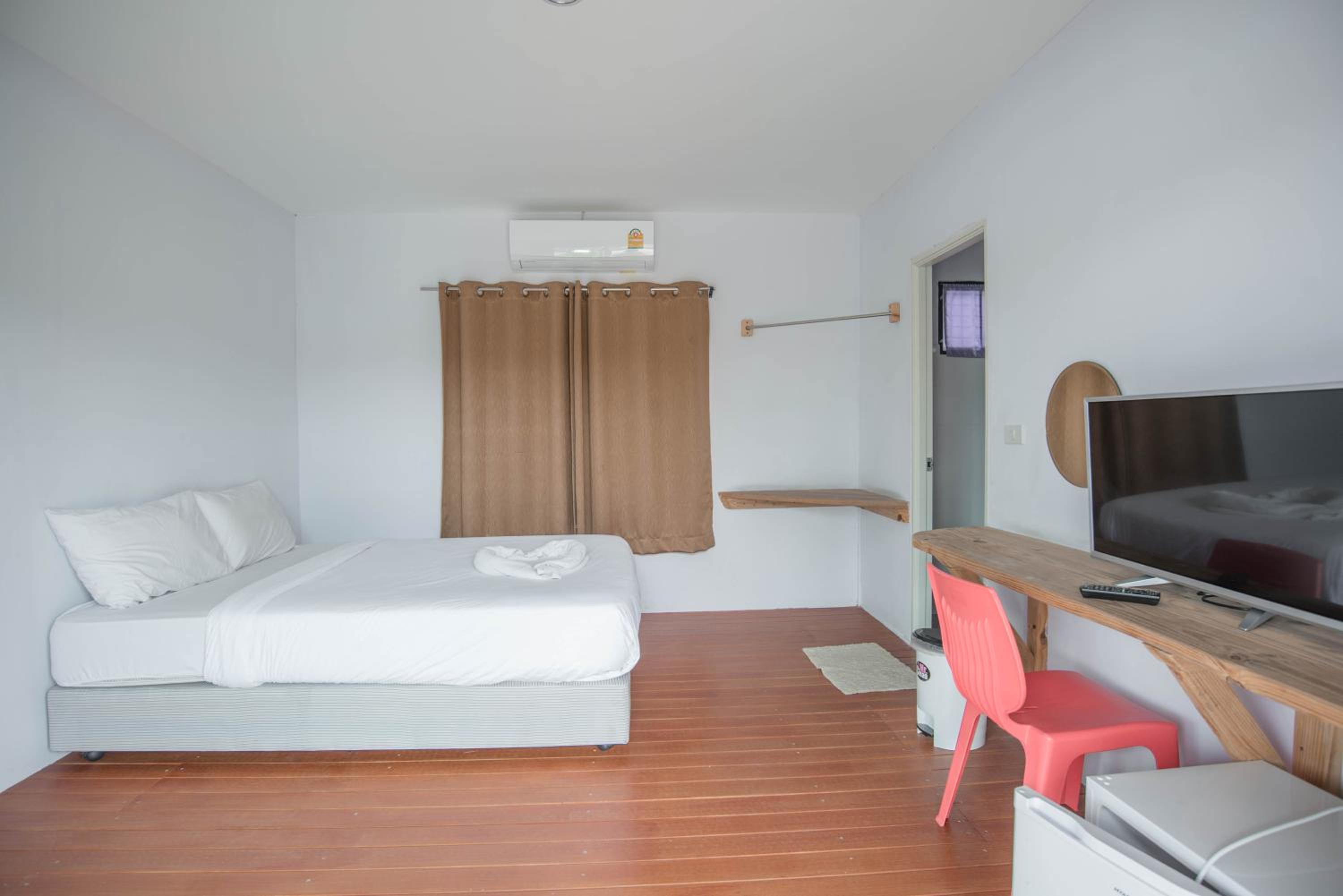 Pak Dee Resort