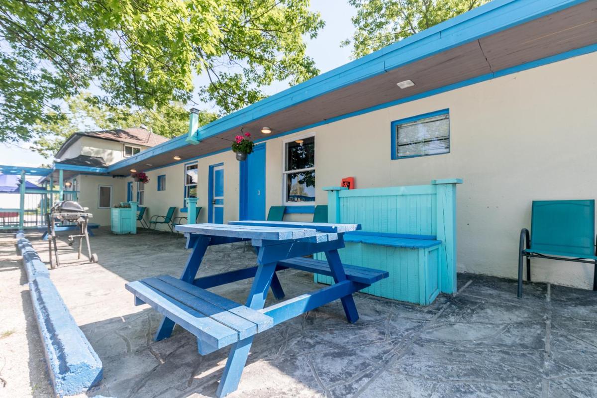 outdoor BBQ area