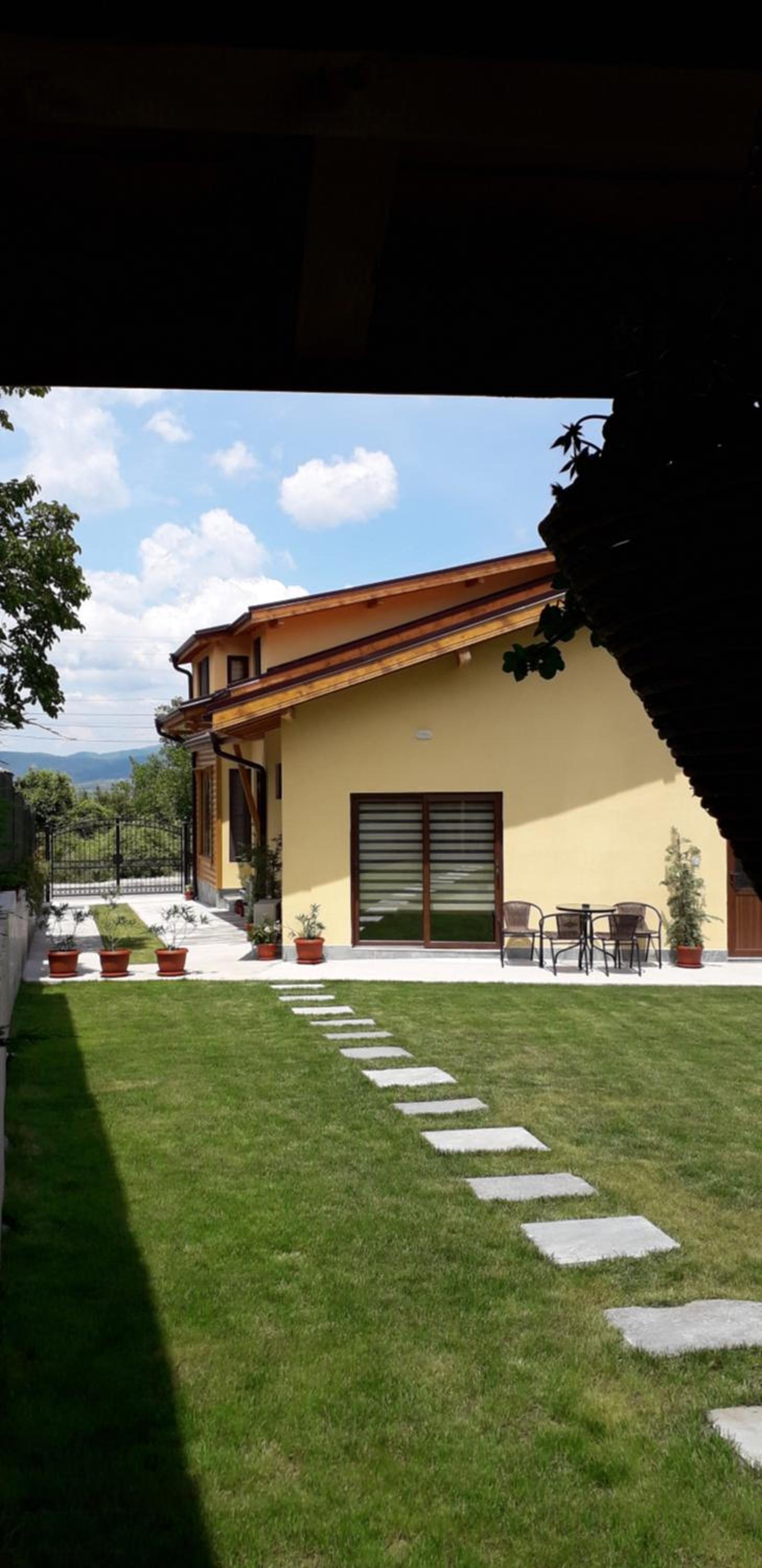 Guest House Ideal