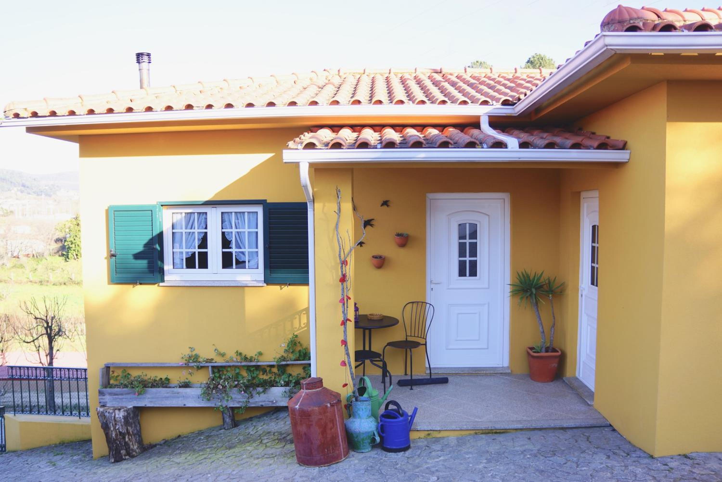Casinha à Porta - main view