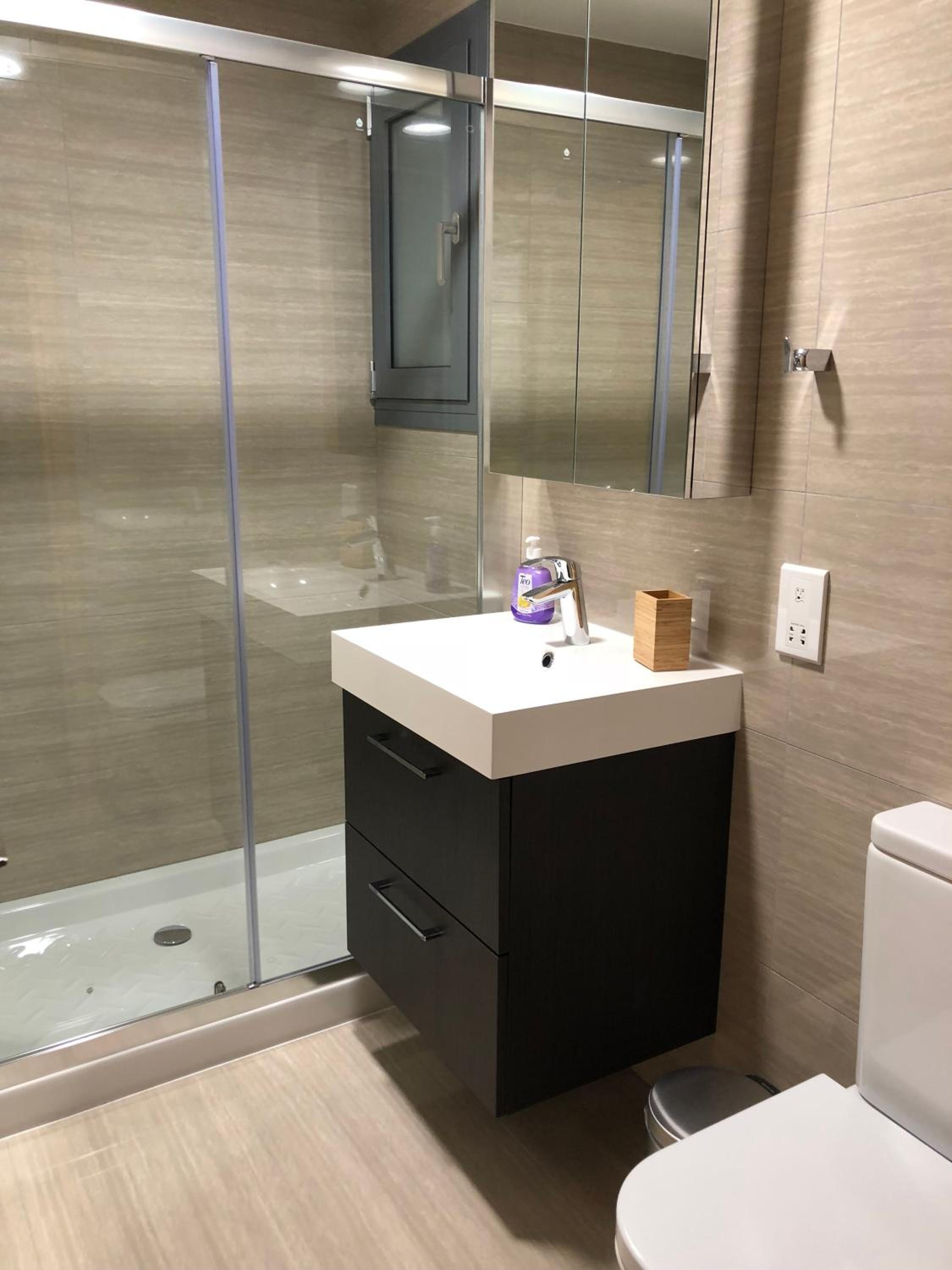 Kennedy Deluxe Suites — photo 13