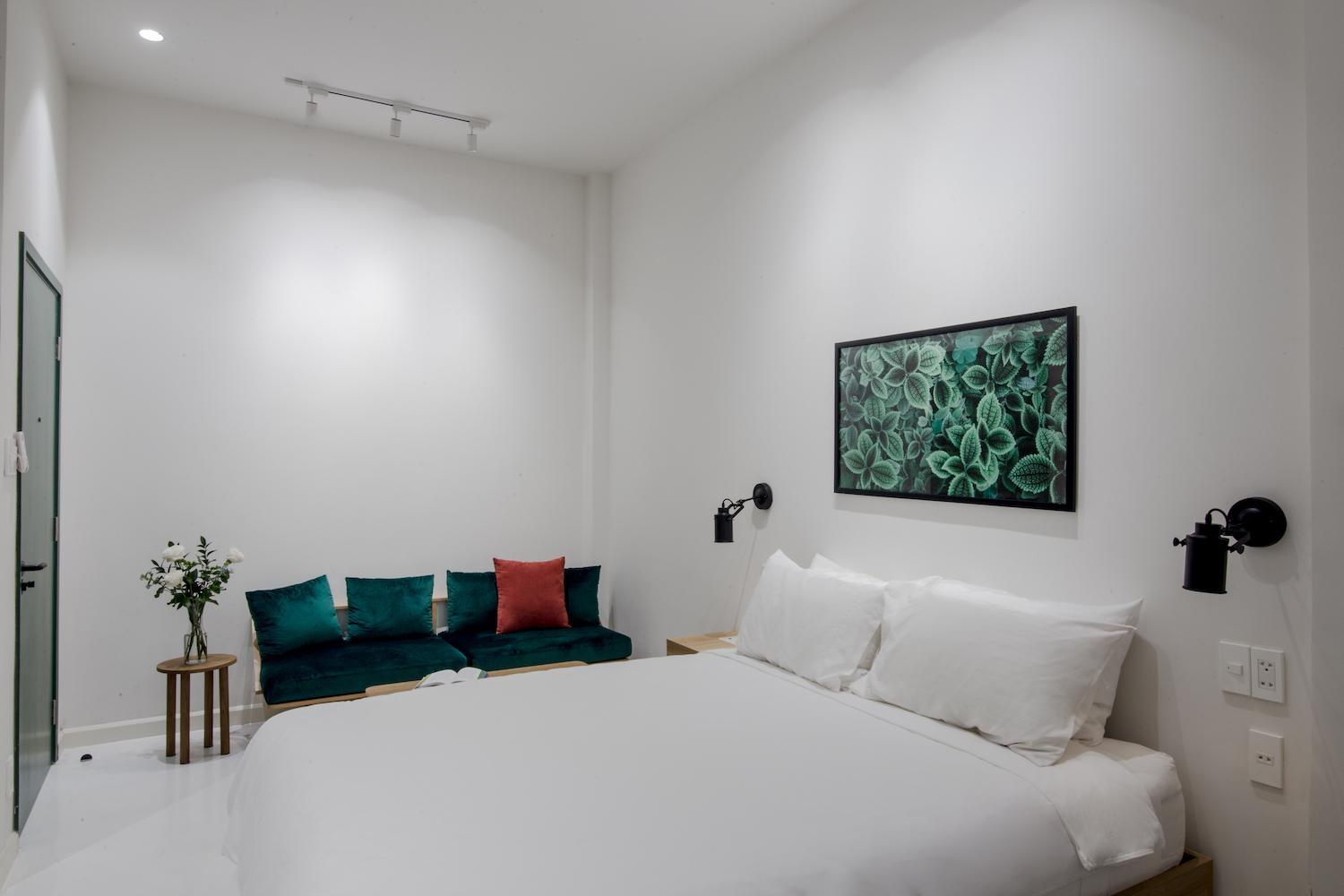 Botanist Lab Minihotel by CIRCADIAN