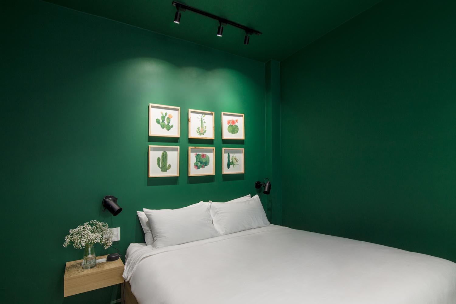 Botanist Lab Minihotel by CIRCADIAN