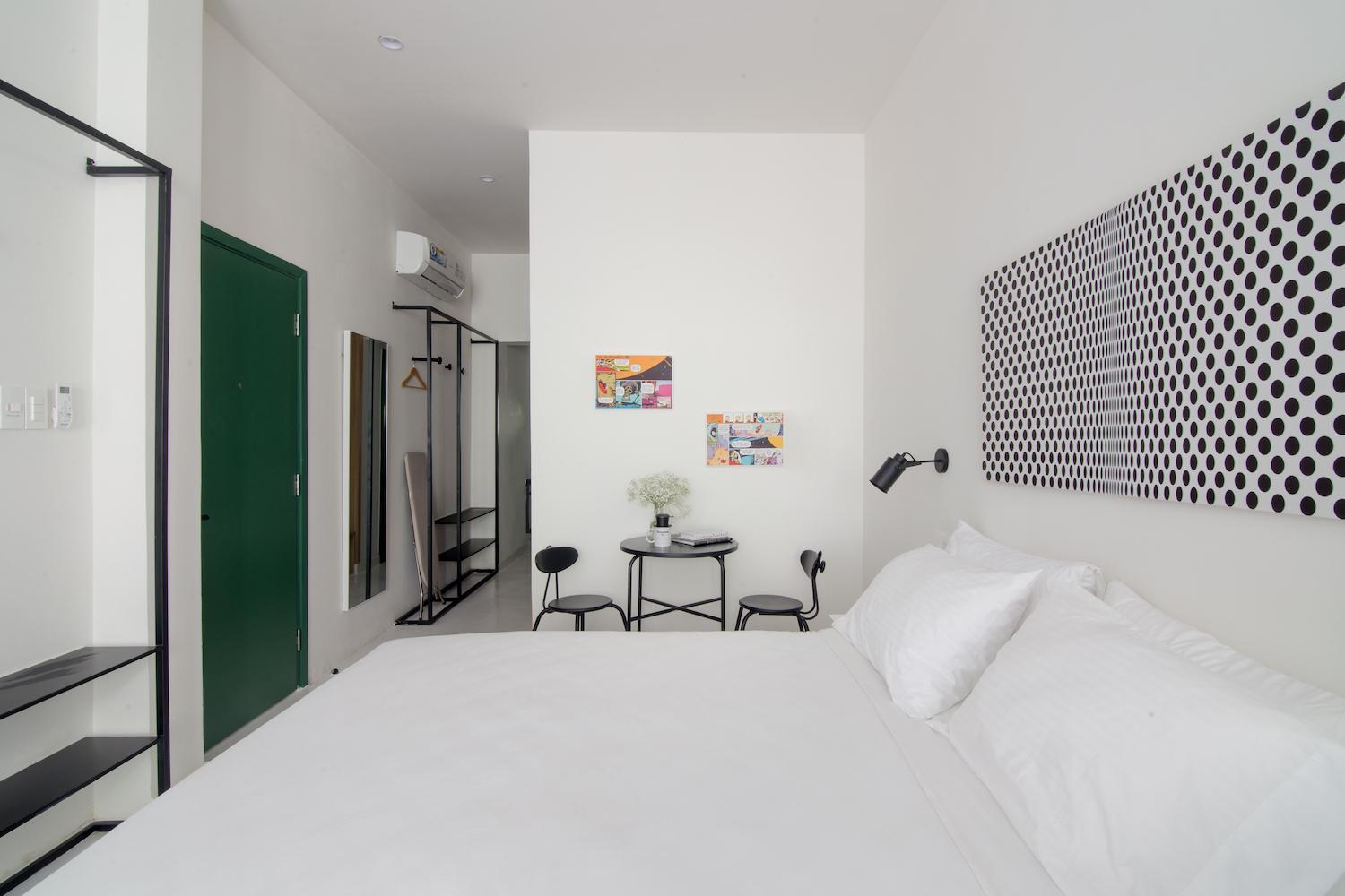 Botanist Lab Minihotel by CIRCADIAN
