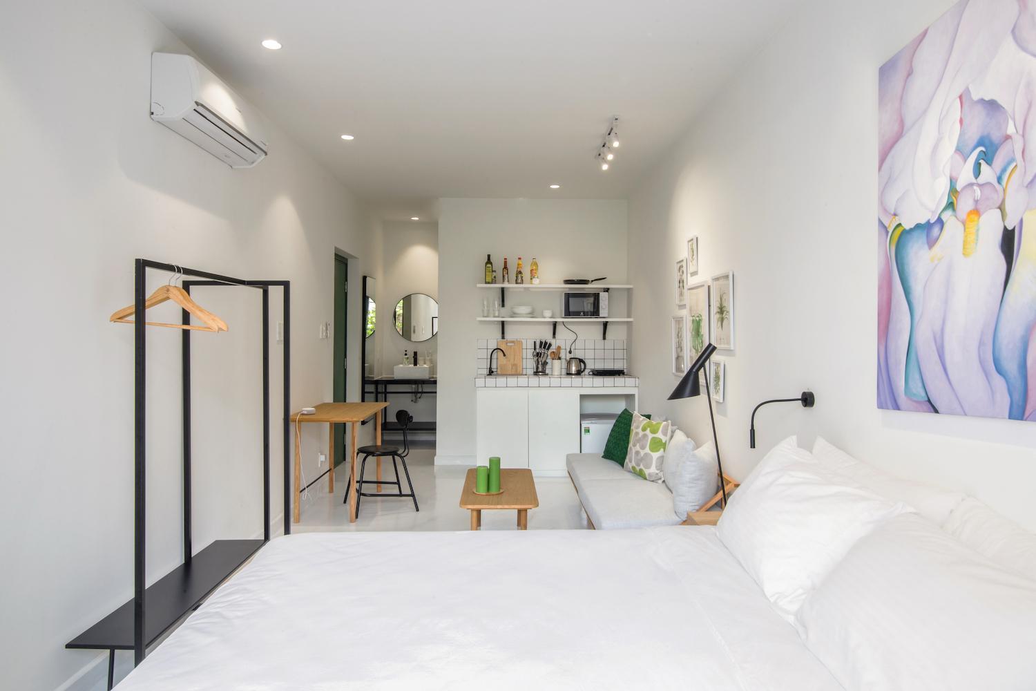 Botanist Lab Minihotel by CIRCADIAN