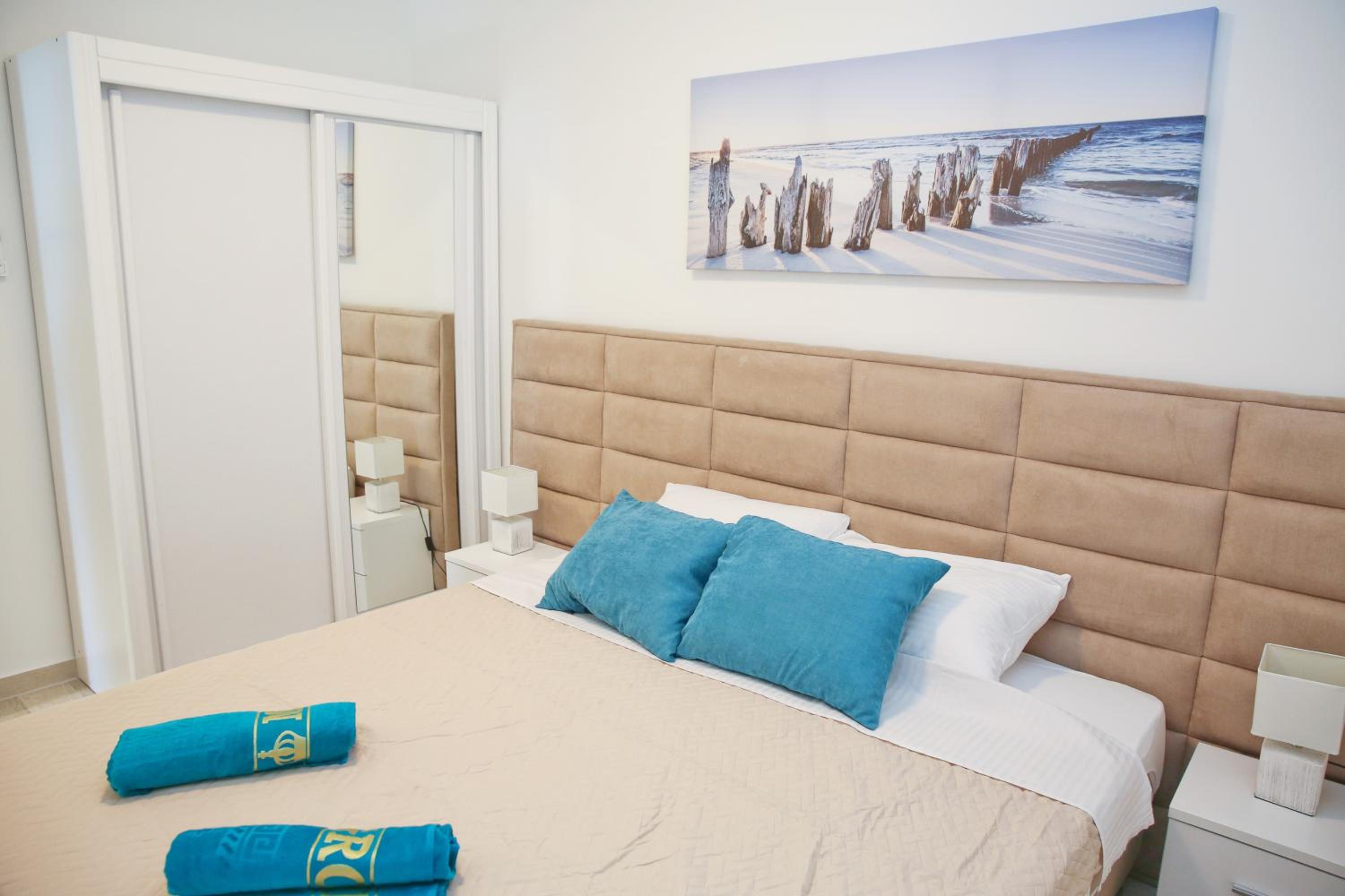 Apartments Boka Blue Dobrota Kotor view 3