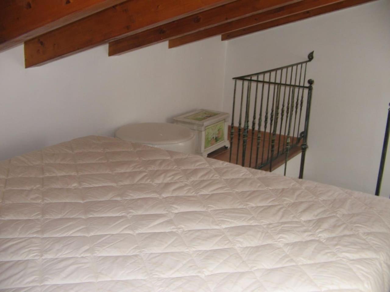 CASA PUTIFIGARI view 2