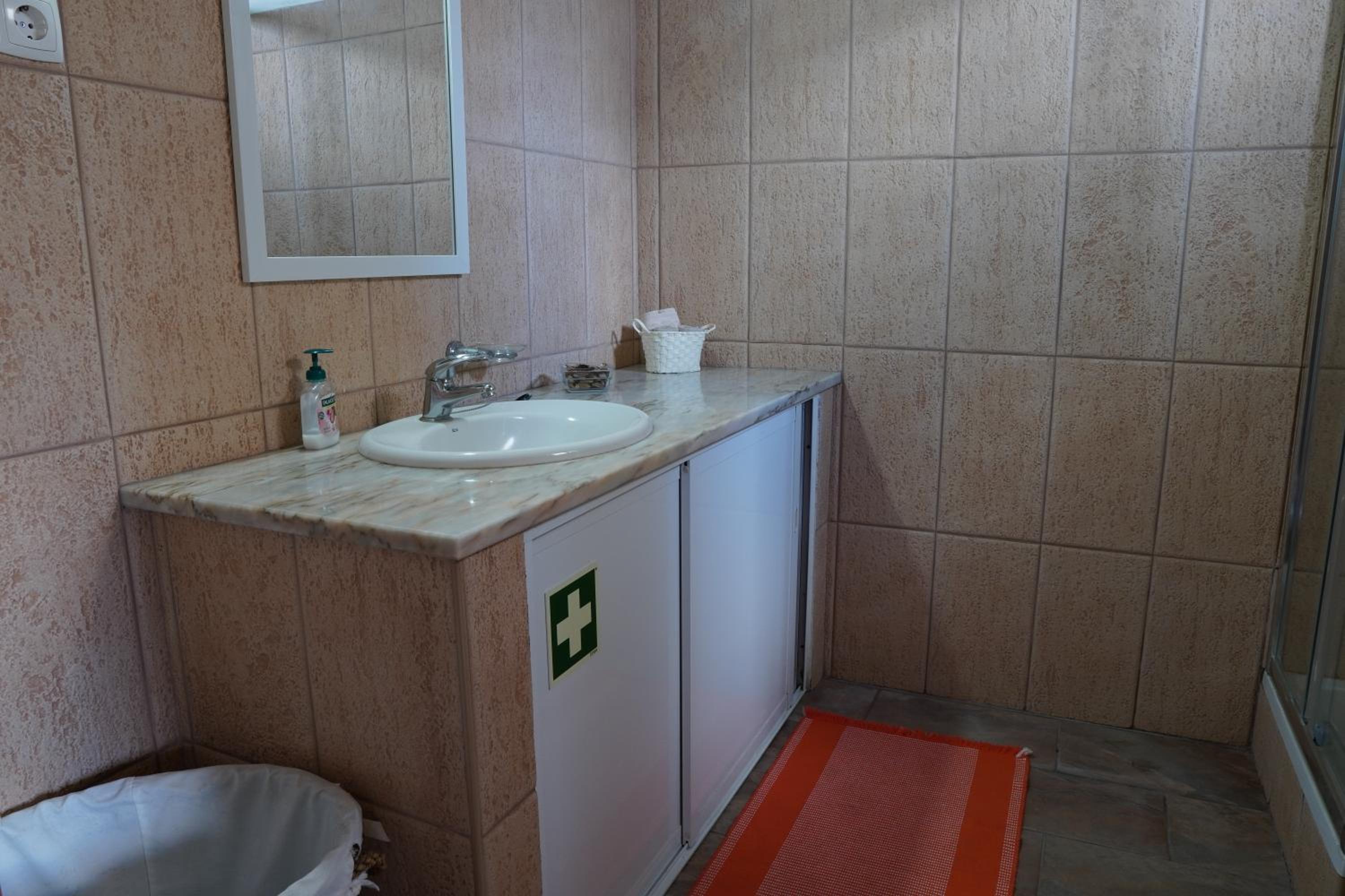 Photo 16