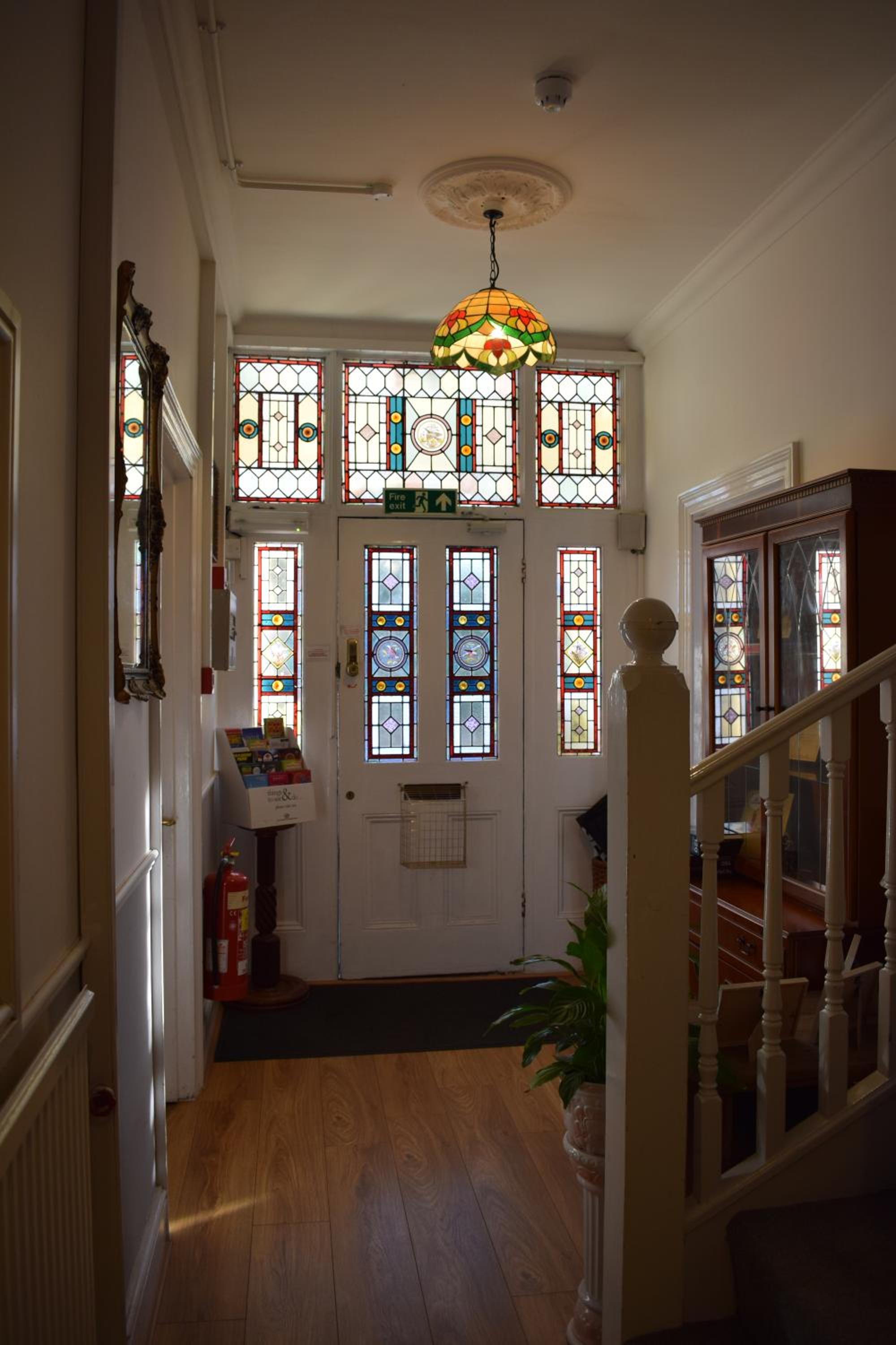 Photo 10
