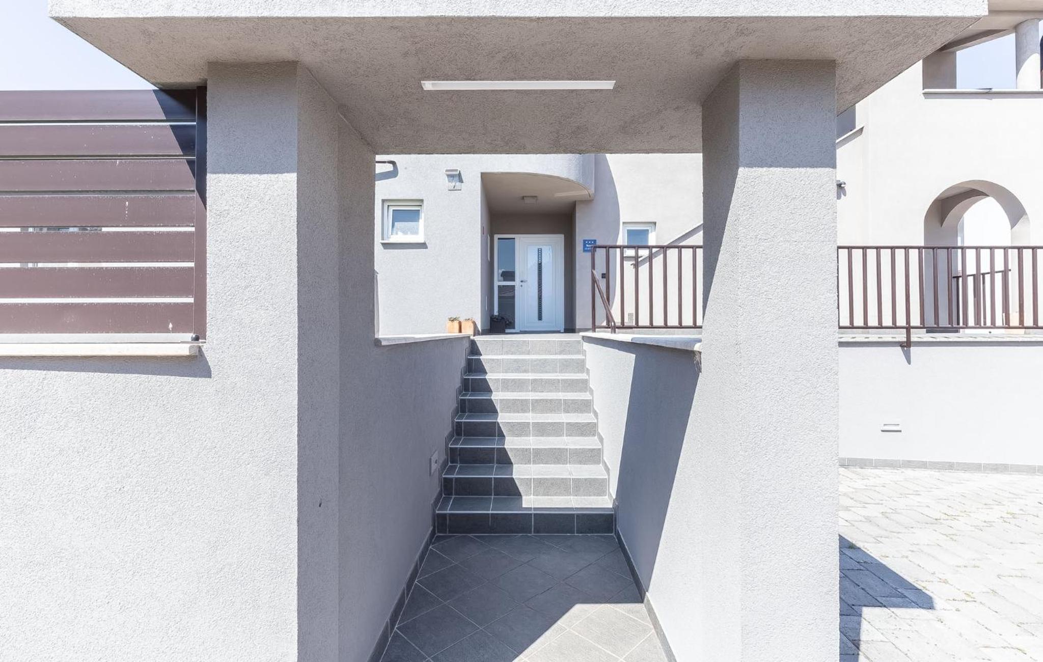 Toni  Julija - Property Image 35